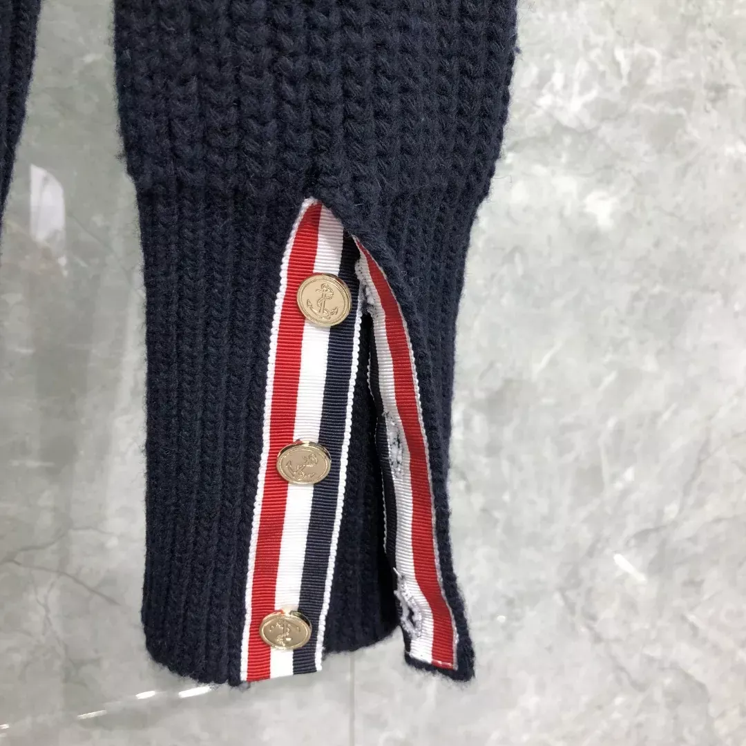 톰브라운 두꺼운 울 루즈핏 남녀공용 긴소매 가디건 상세 이미지 41