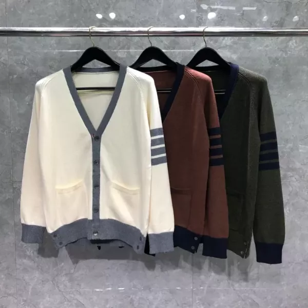 톰브라운 배색 라인 울 긴소매 가디건