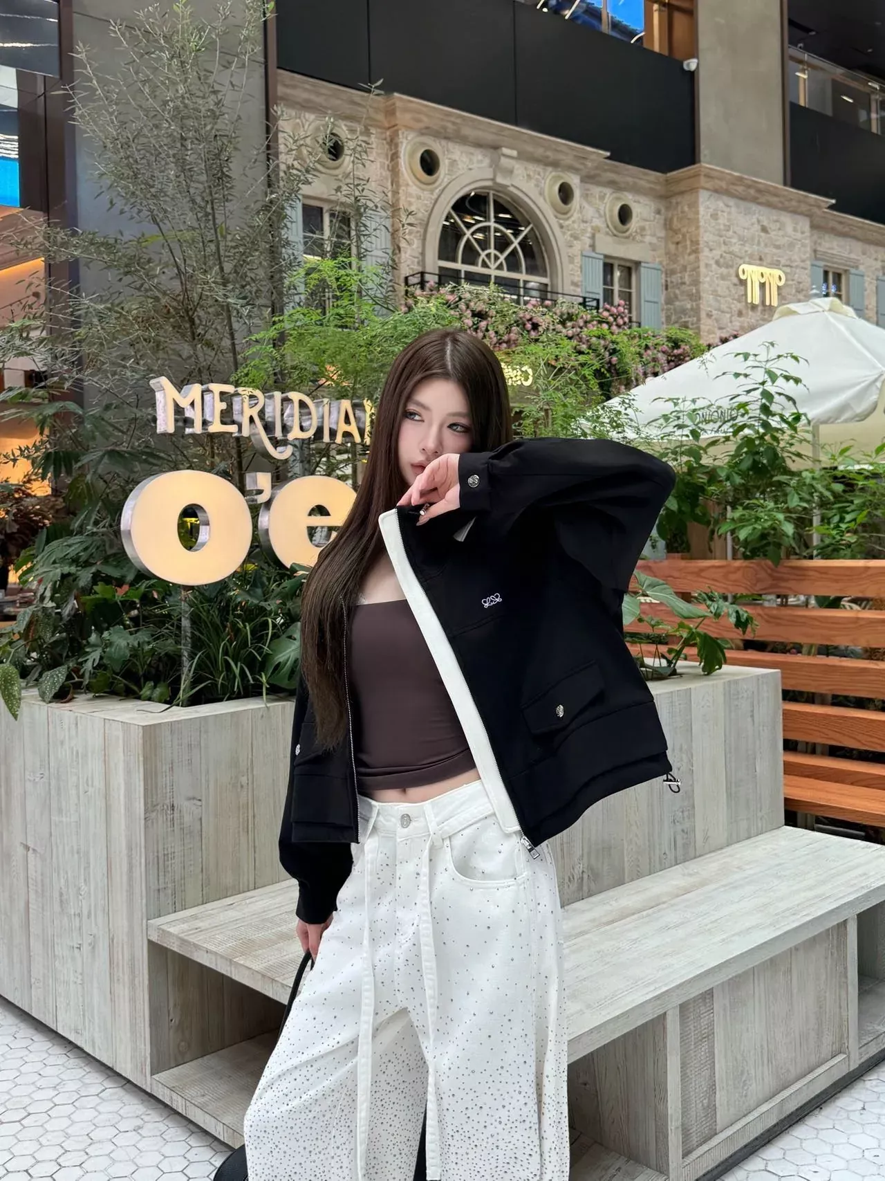로에베 배색 카라 쇼트 여성용 집업 재킷 상세 이미지 17