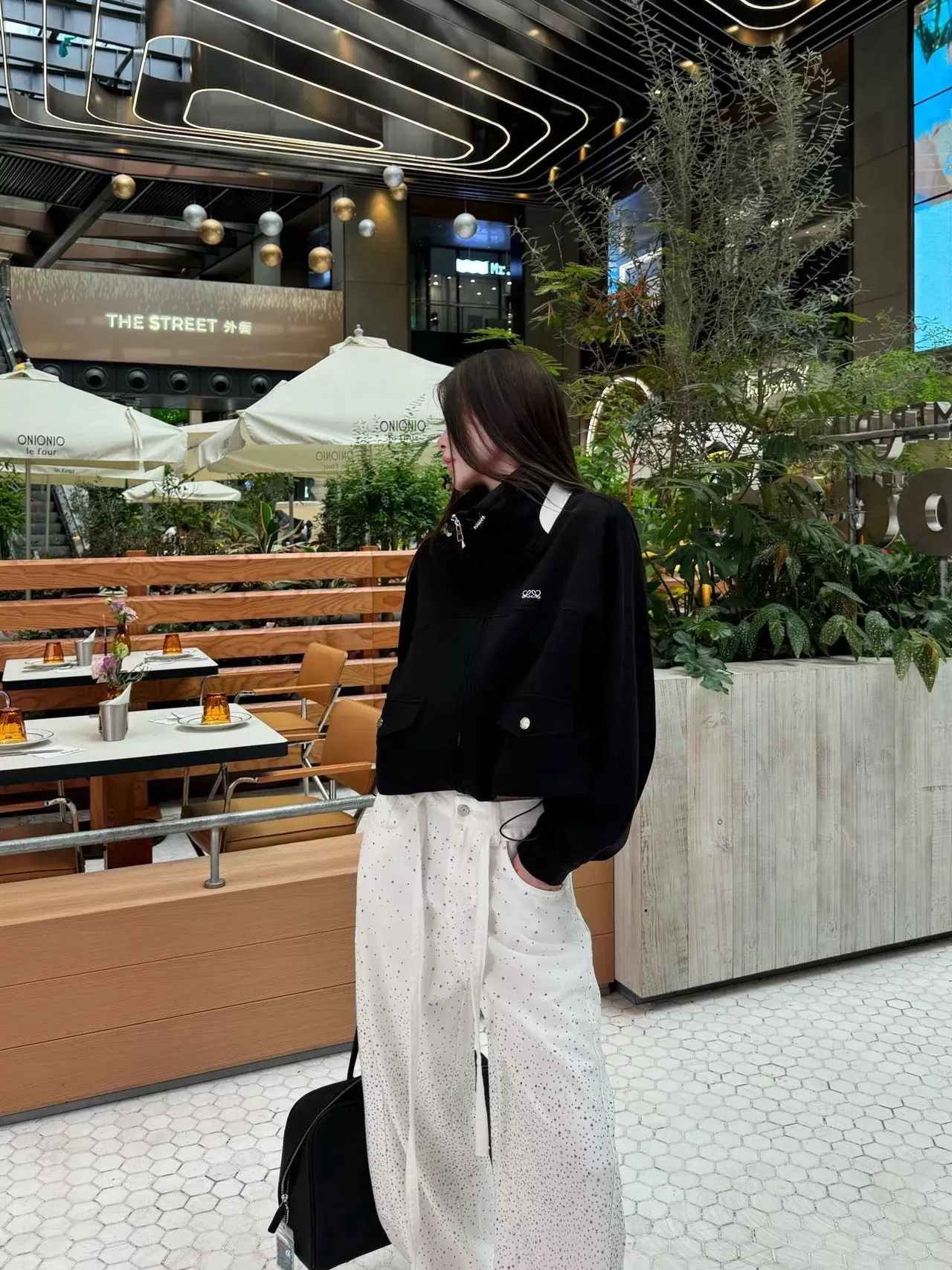 로에베 배색 카라 쇼트 여성용 집업 재킷 상세 이미지 19
