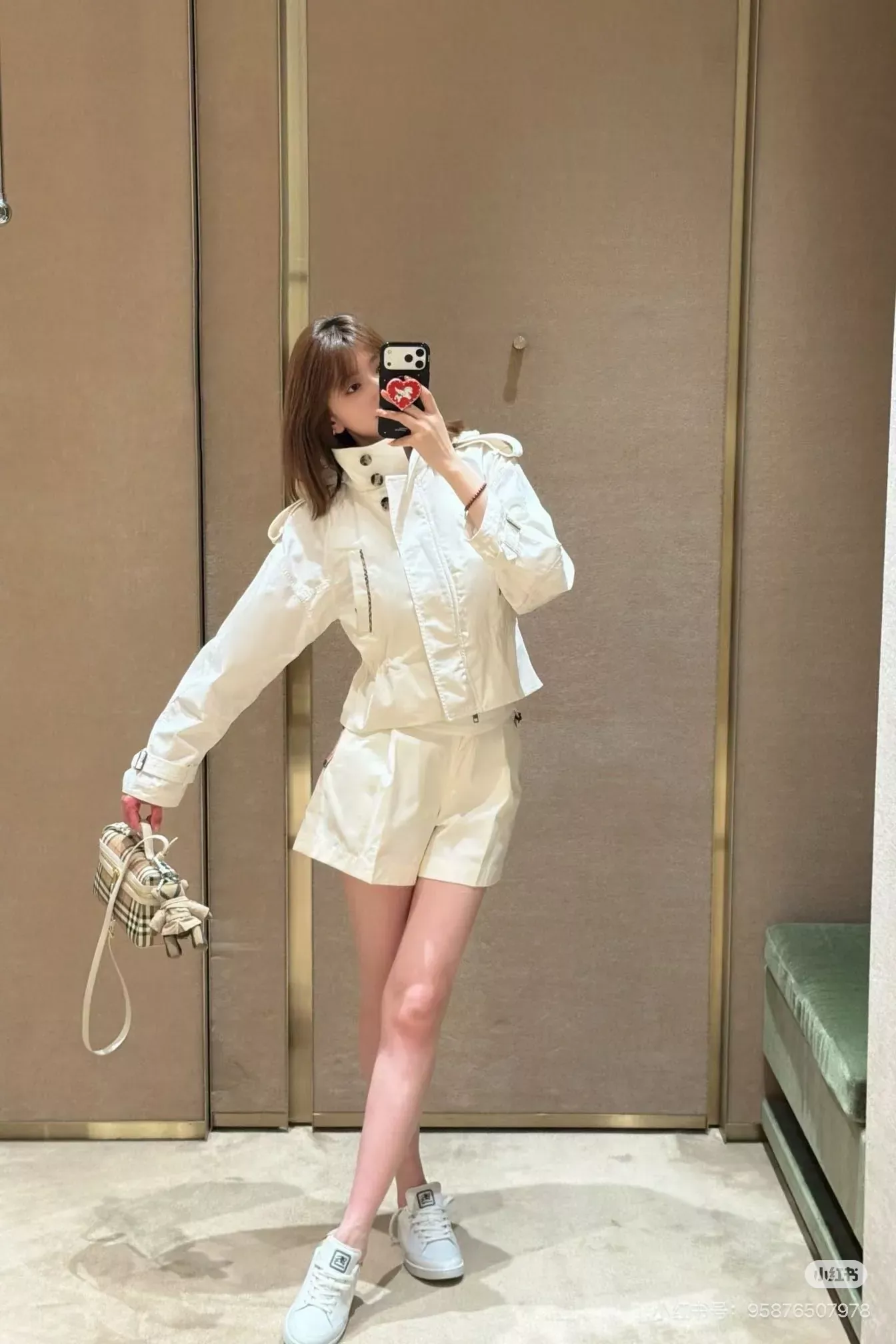 버버리 후드 수납 면 혼방 여성용 쇼트 코트 상세 이미지 35