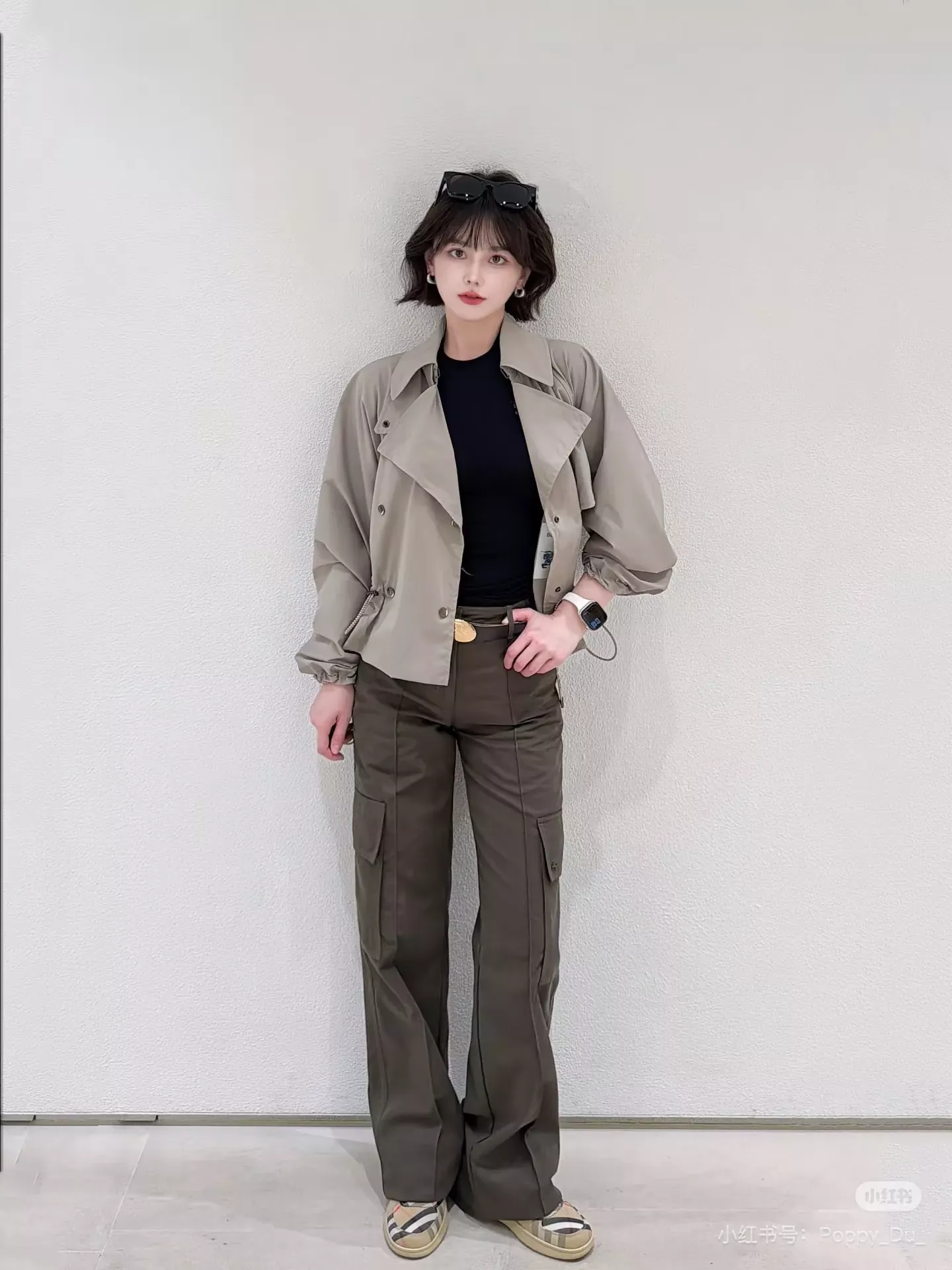 버버리 탈부착 후드 스트링 여성용 쇼트 코트 상세 이미지 20