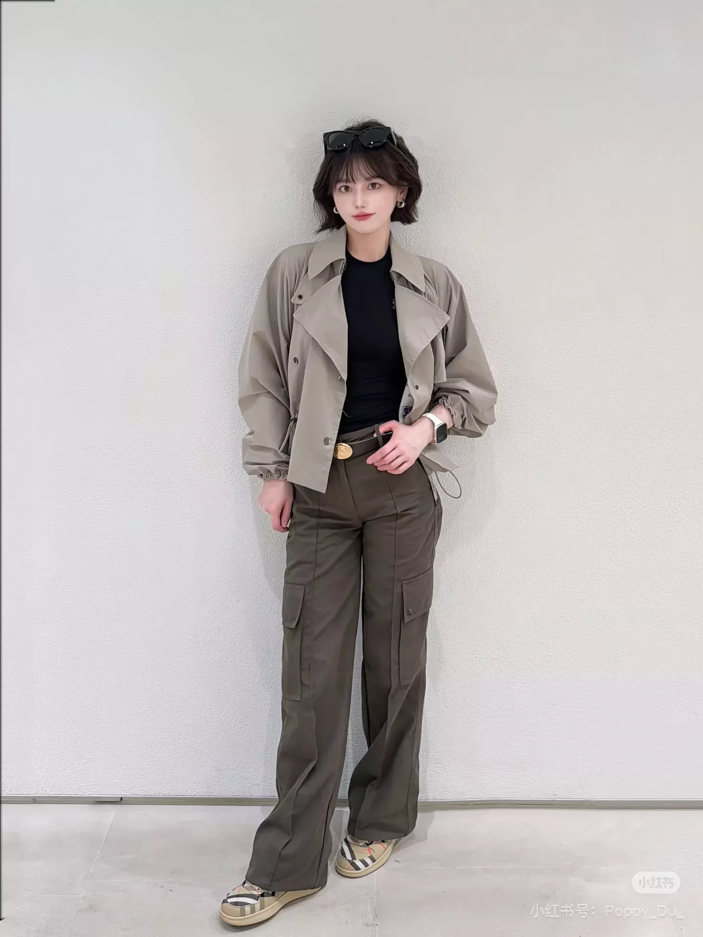 버버리 탈부착 후드 스트링 여성용 쇼트 코트 상세 이미지 21