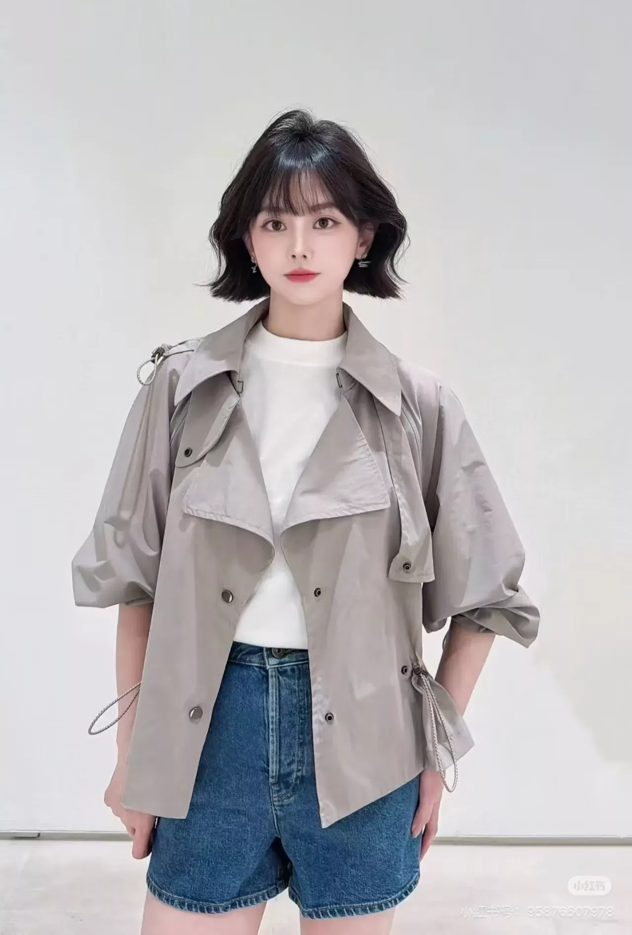 버버리 탈부착 후드 스트링 여성용 쇼트 코트 상세 이미지 56