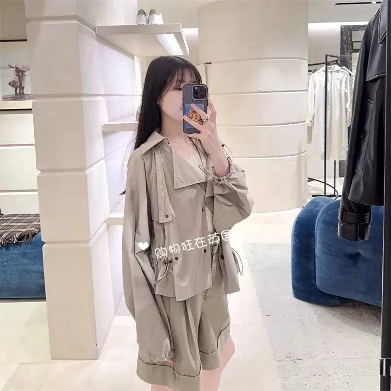 버버리 탈부착 후드 스트링 여성용 쇼트 코트 상세 이미지 66