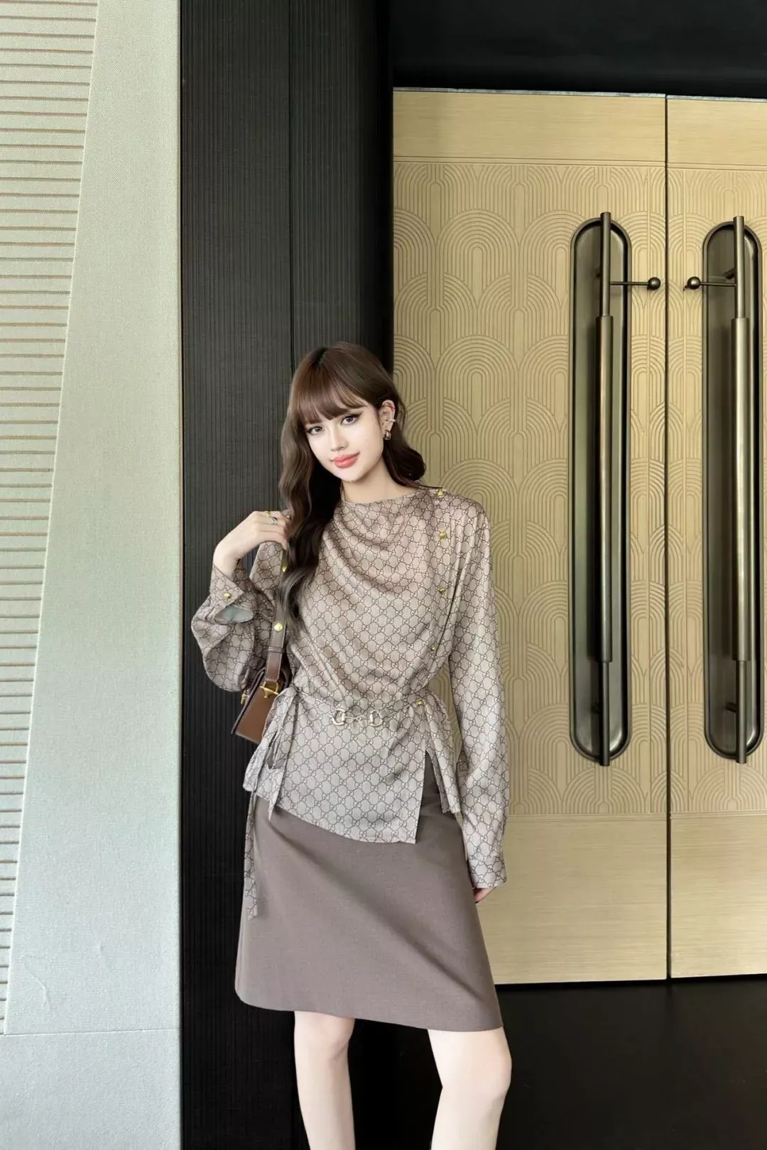 구찌 자카드 새틴 허리끈 여성용 긴소매 블라우스 상세 이미지 19
