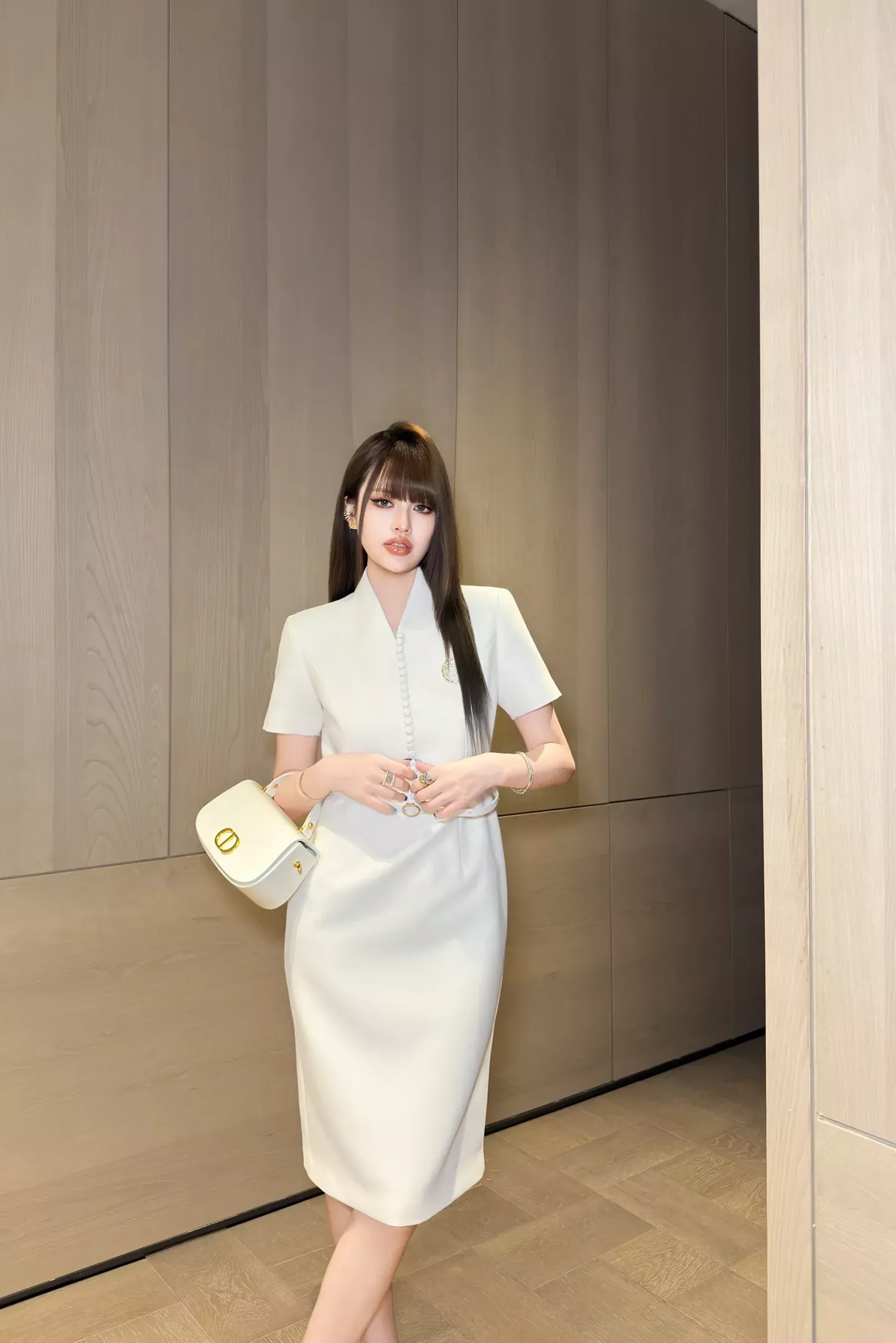 디올 브이넥 벨트 반소매 여성용 원피스 상세 이미지 24
