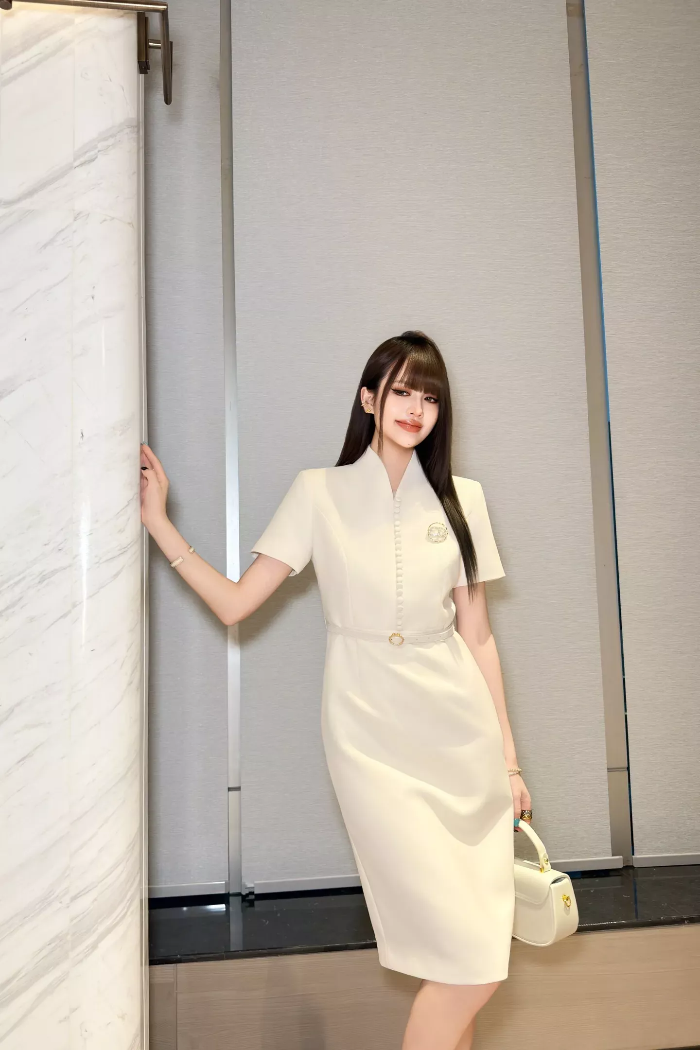 디올 브이넥 벨트 반소매 여성용 원피스 상세 이미지 30