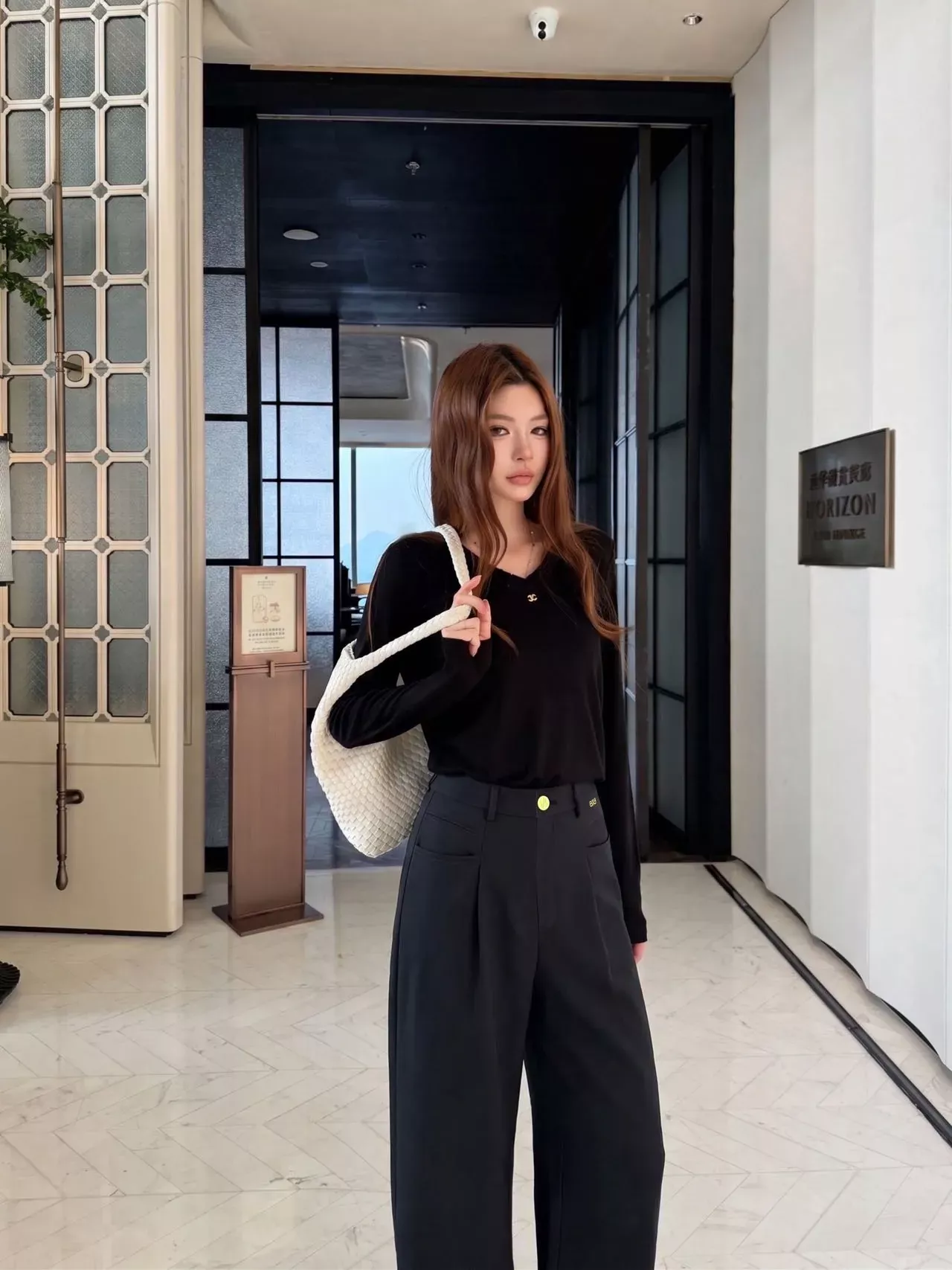 로에베 하이웨이스트 와이드 여성용 슬렉스 팬츠 상세 이미지 14