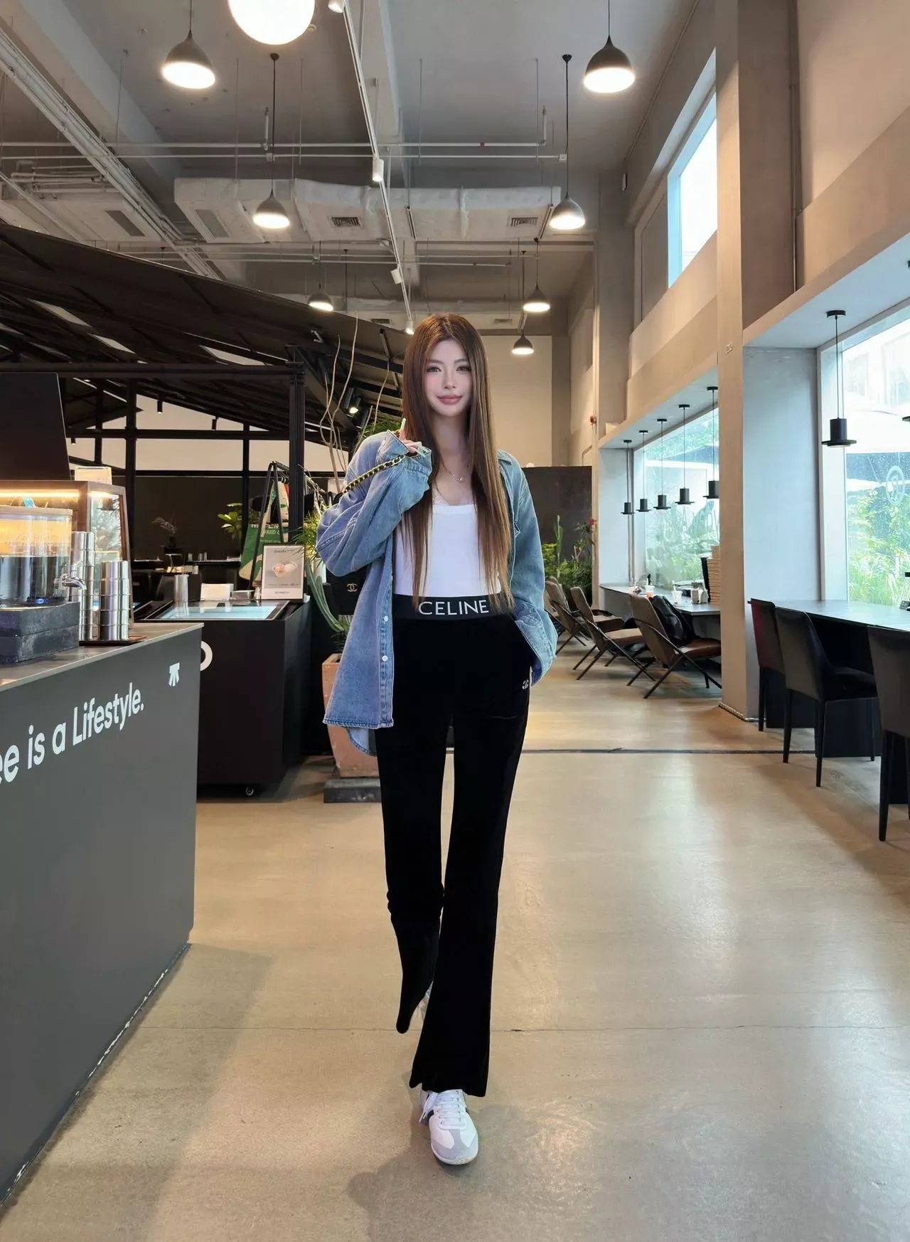 셀린느 벨벳 자수 미세 부츠컷 여성용 트레이닝 팬츠 상세 이미지 11