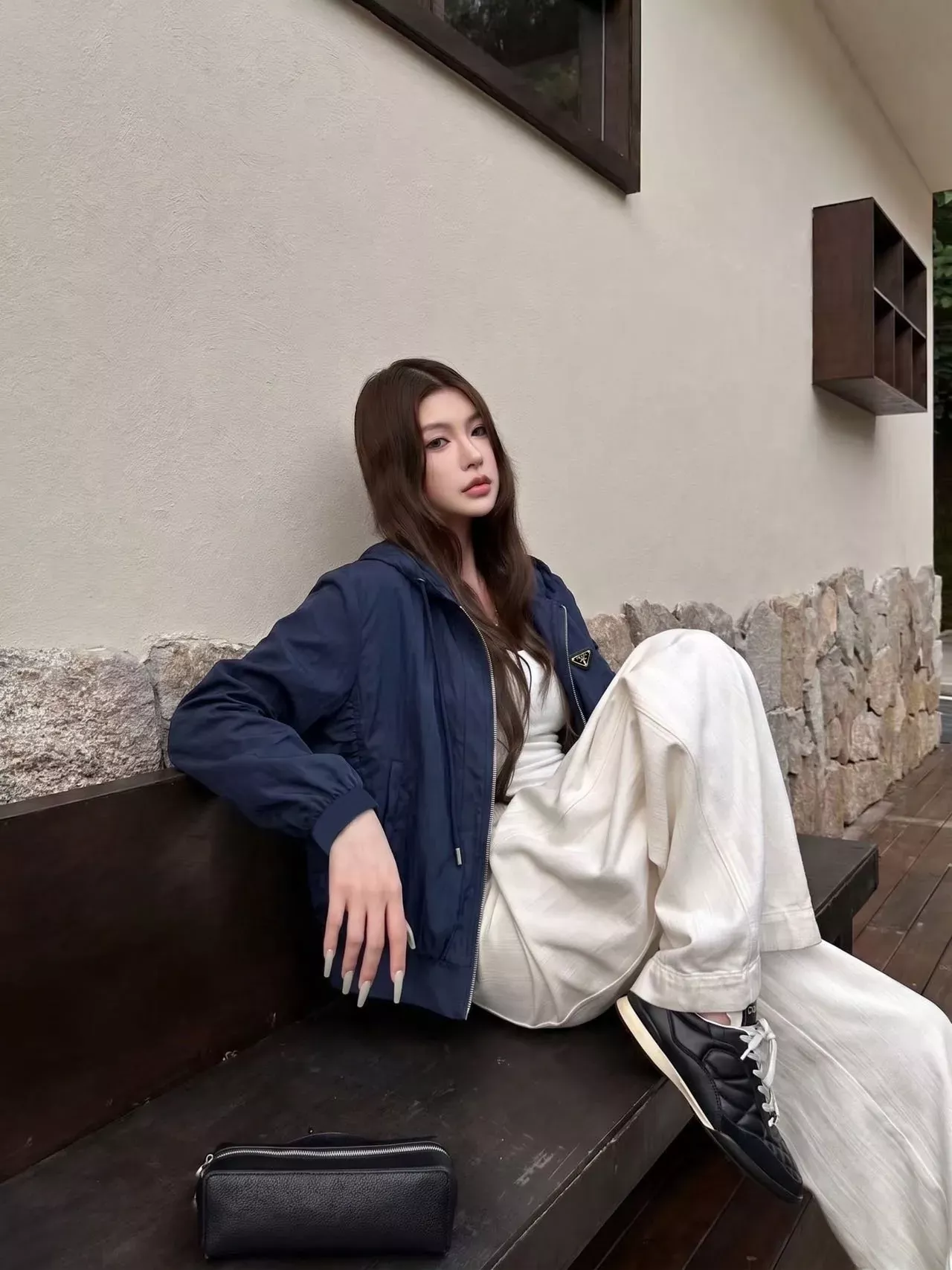 프라다 셔링 디테일 쇼트 여성용 후드 재킷 상세 이미지 17