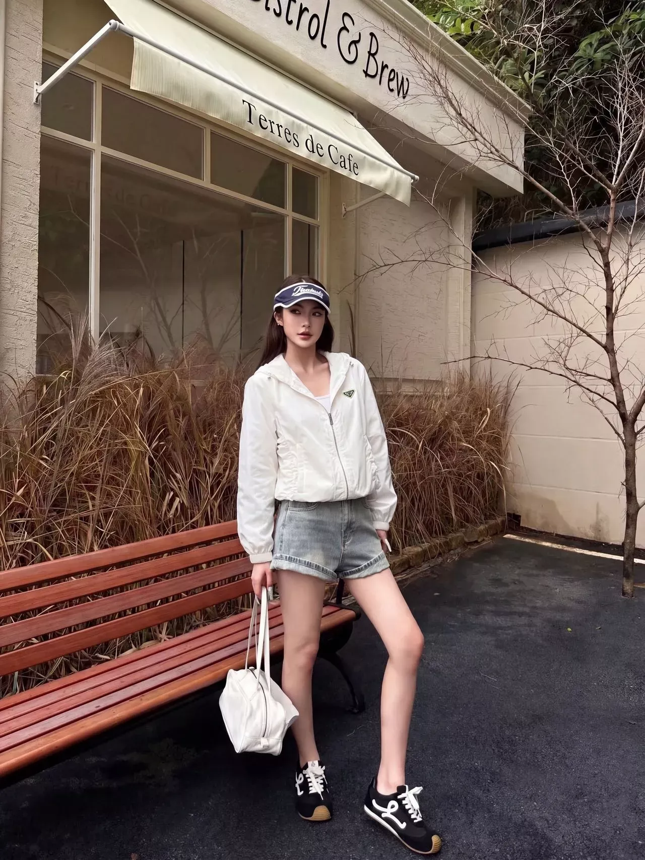 프라다 셔링 디테일 쇼트 여성용 후드 재킷 상세 이미지 27
