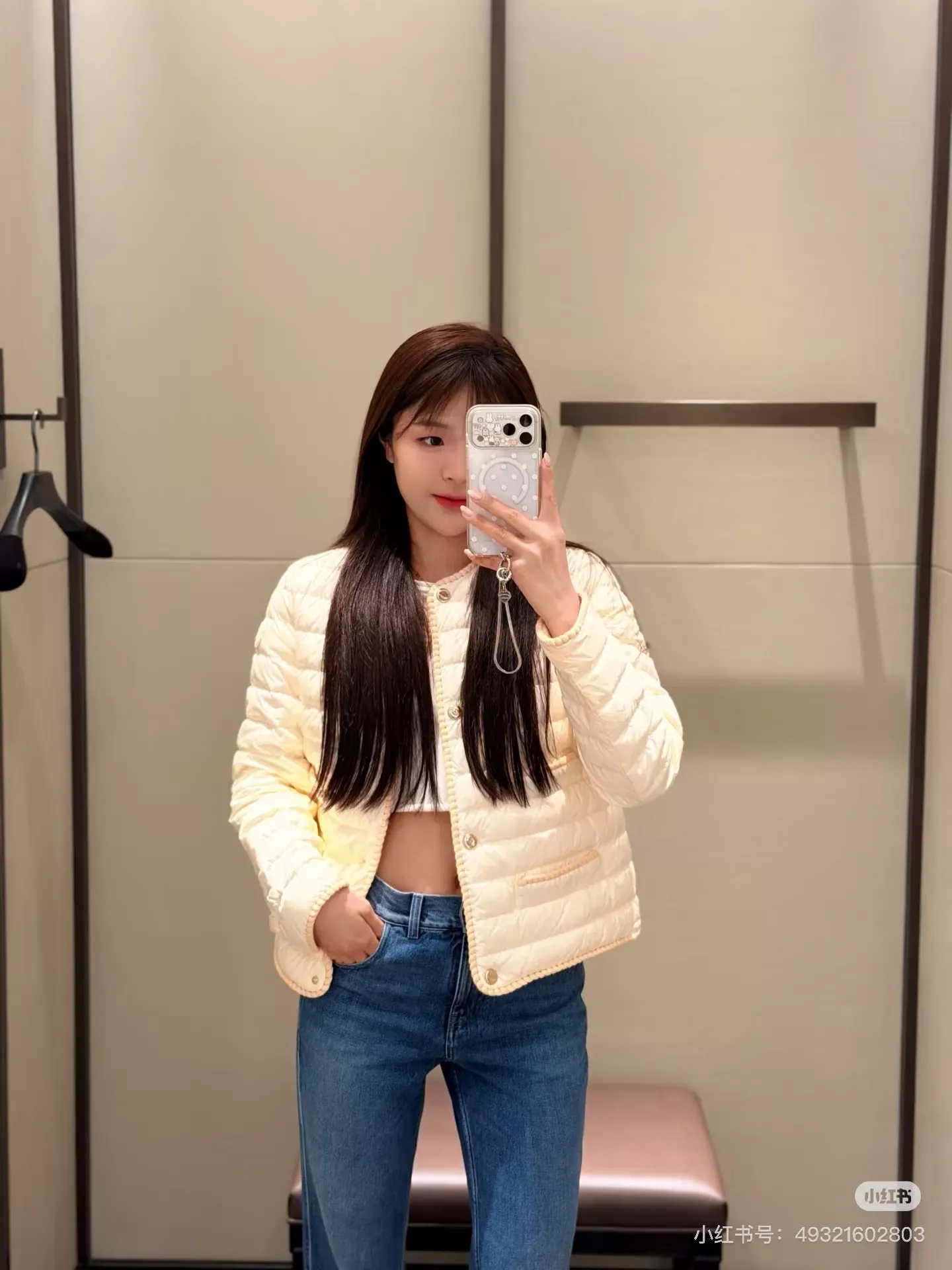 몽클레어 라운드넥 경량 여성용 쇼트 패딩 상세 이미지 24