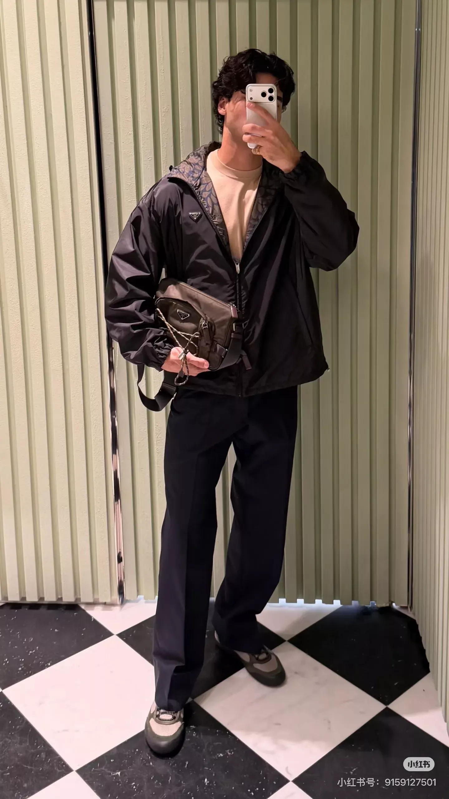 프라다 양면 나일론 후드 남녀공용 후드 재킷 상세 이미지 27