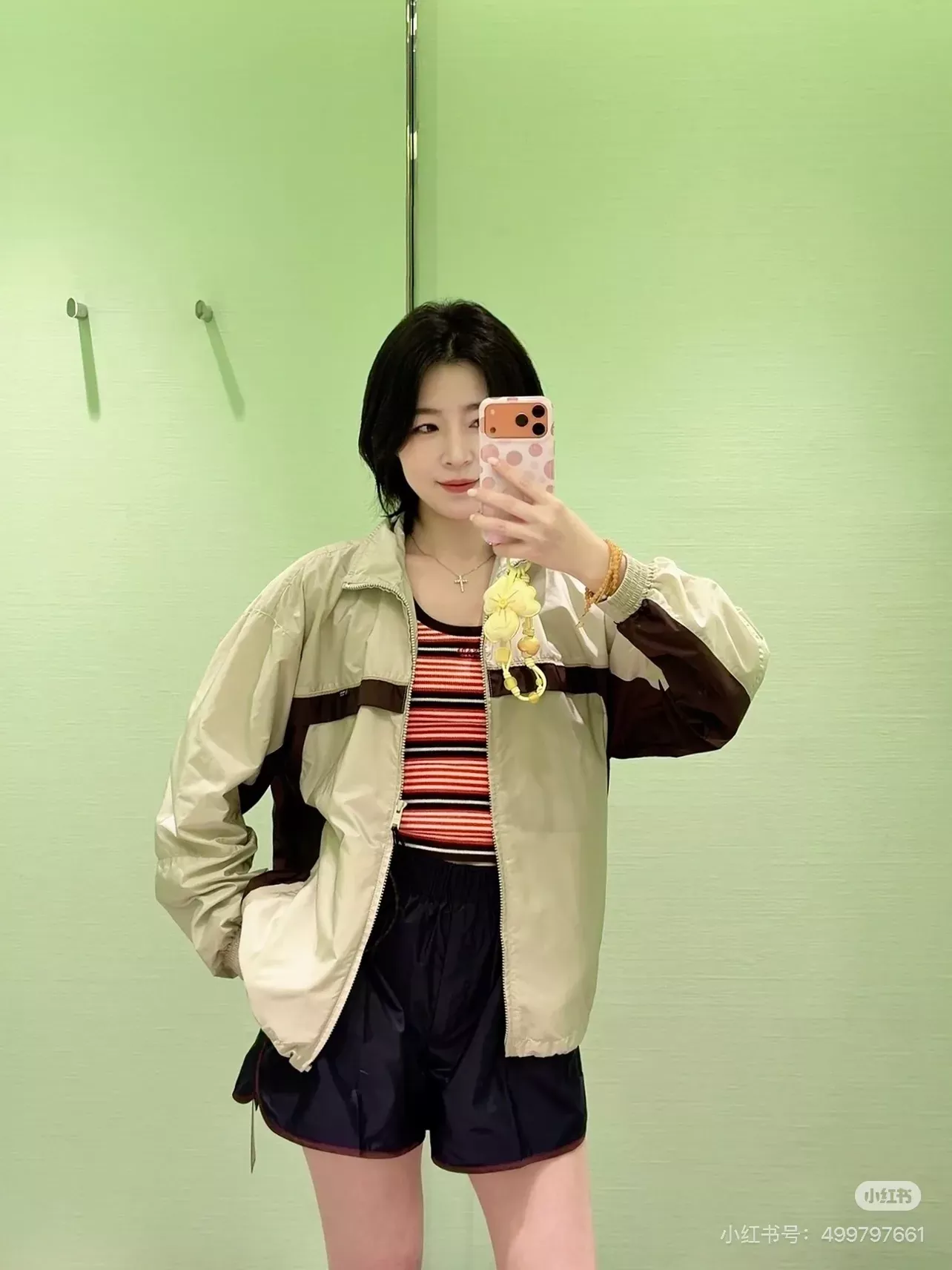 프라다 배색 나일론 스탠드칼라 남녀공용 집업 재킷 상세 이미지 16