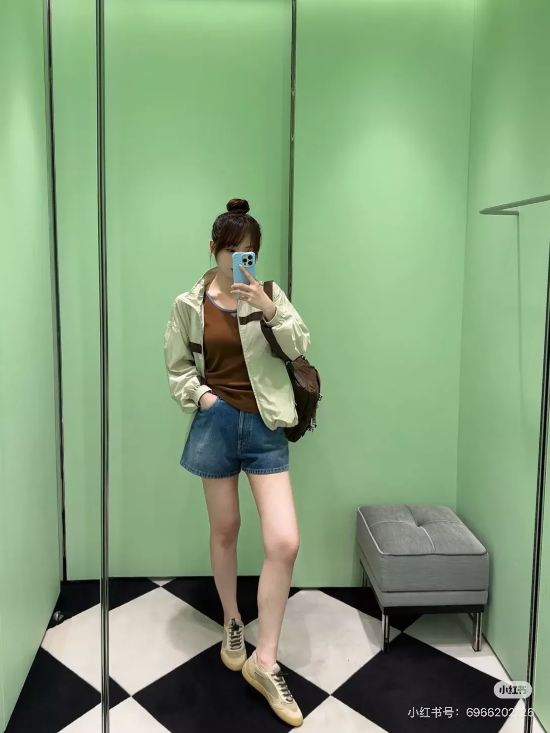 프라다 배색 나일론 스탠드칼라 남녀공용 집업 재킷 상세 이미지 18