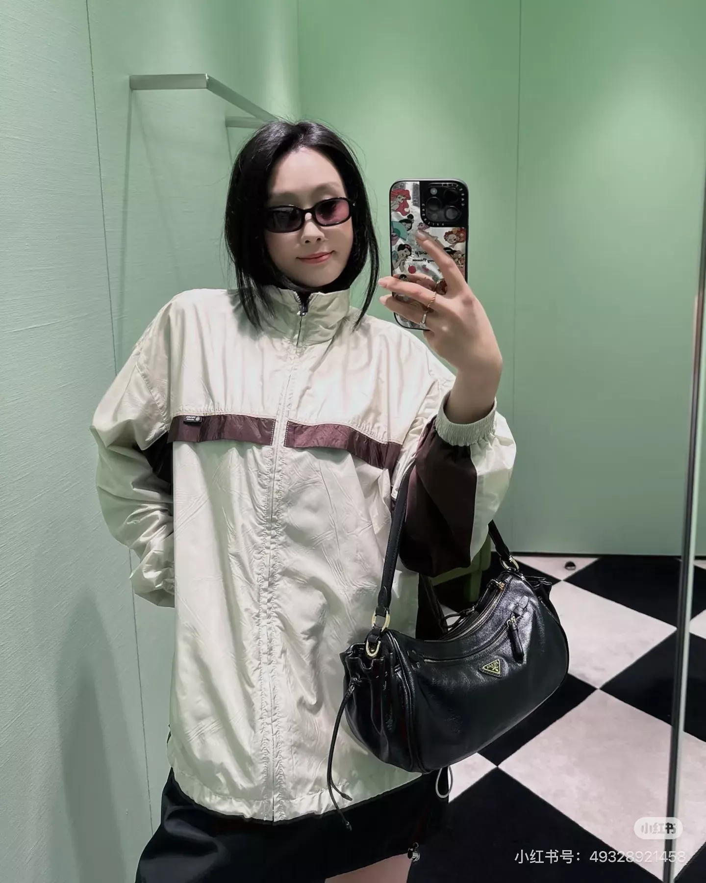 프라다 배색 나일론 스탠드칼라 남녀공용 집업 재킷 상세 이미지 21