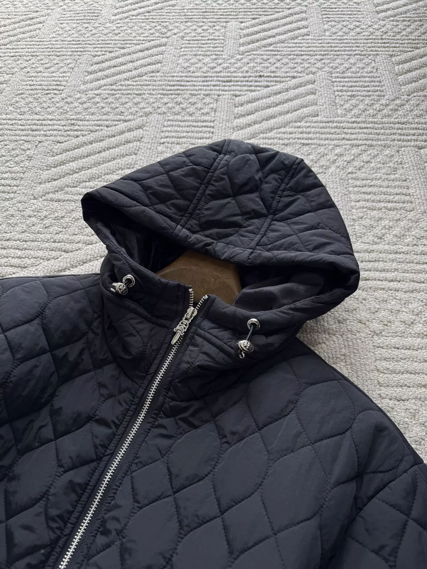 크롬하츠 퀼팅 후드 집업 남녀공용 쇼트 패딩 상세 이미지 21