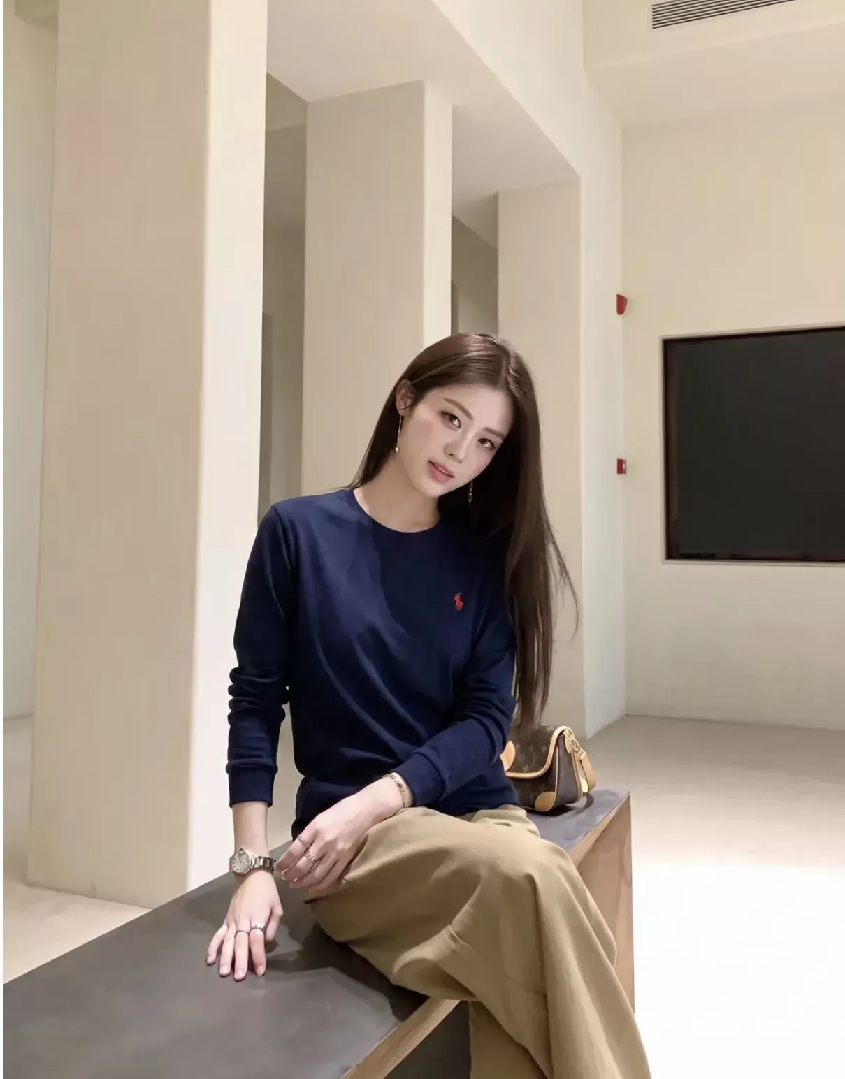 랄프로렌 자수 로고 코튼 남녀공용 긴소매 티셔츠 상세 이미지 81