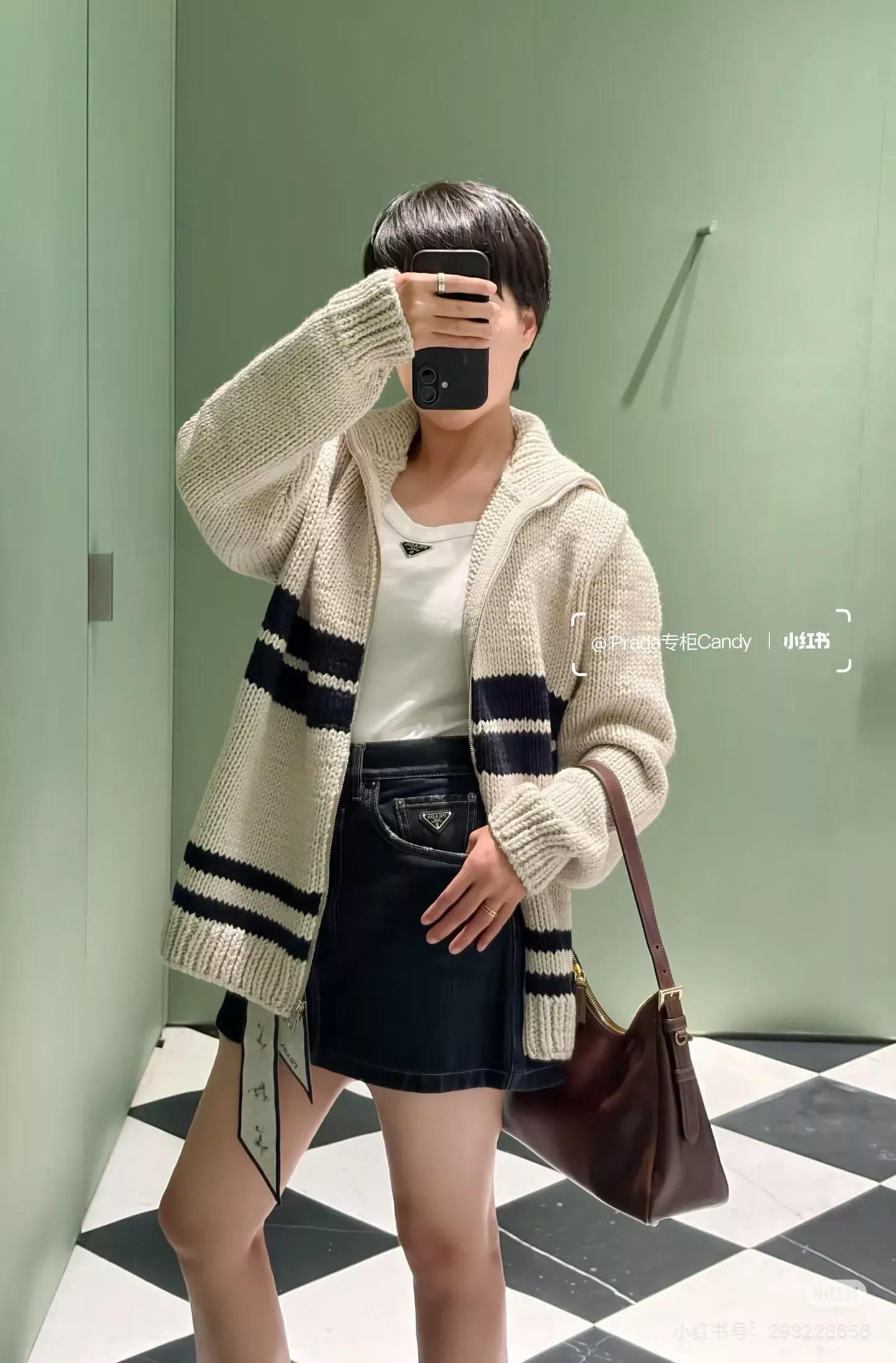 프라다 배색 집업 하이넥 남녀공용 니트 재킷 상세 이미지 18