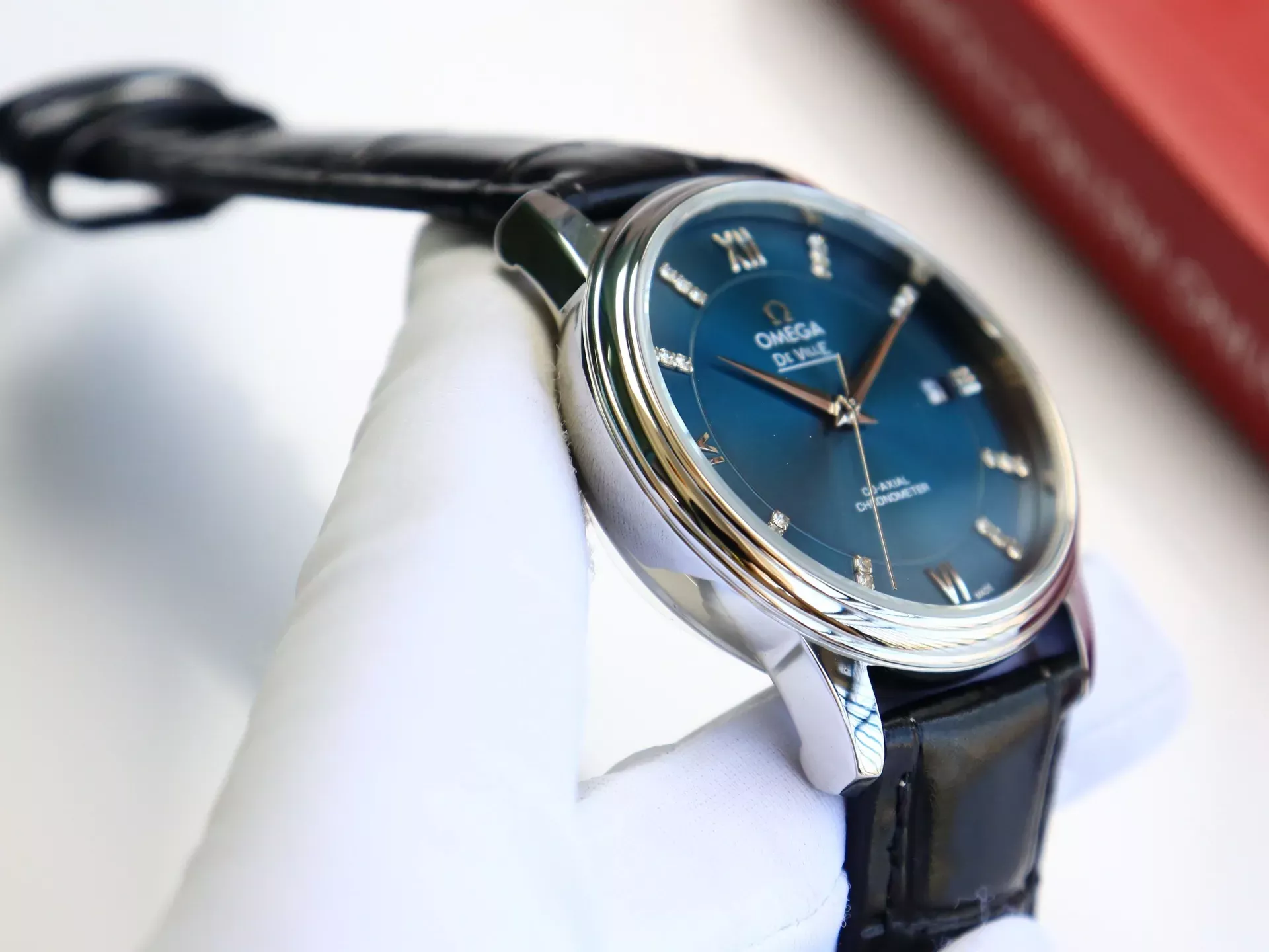 오메가 드빌 오토매틱 39mm 남성용 가죽 시계 상세 이미지 5