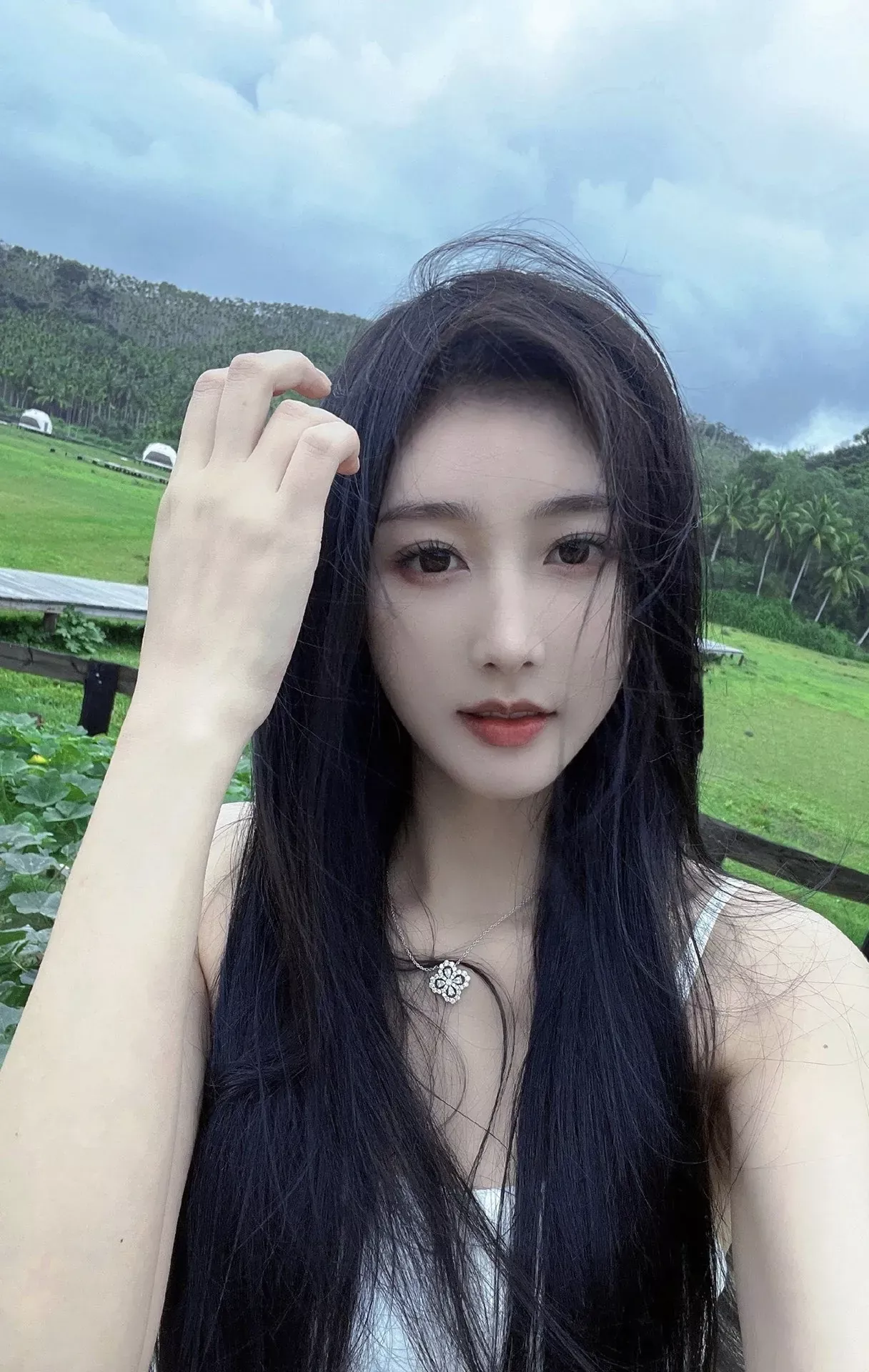 해리윈스턴 마퀴즈 큐빅 실버톤 목걸이 상세 이미지 10