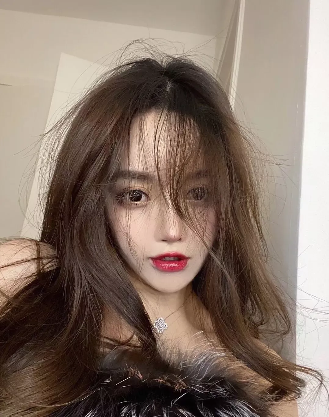해리윈스턴 마퀴즈 큐빅 실버톤 목걸이 상세 이미지 6