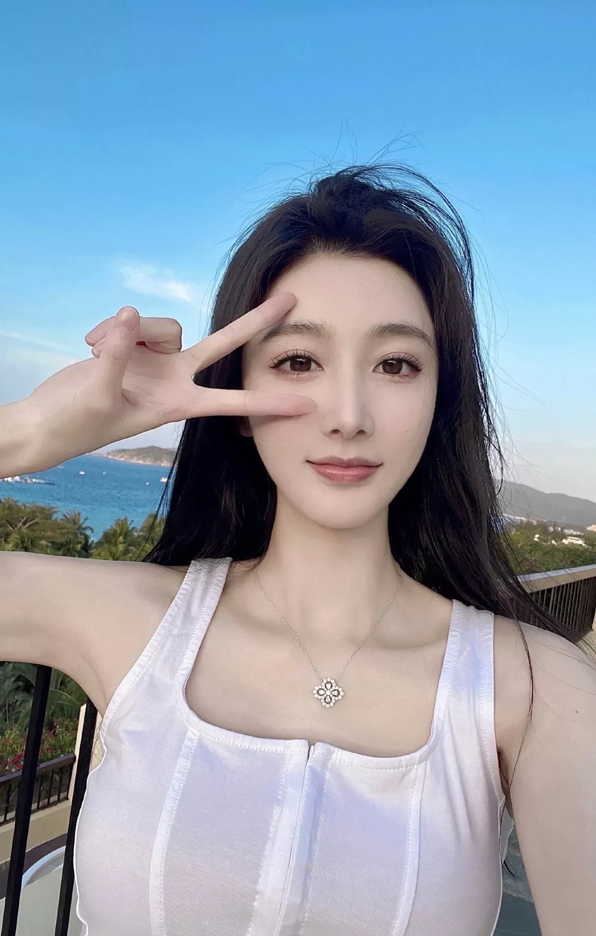 해리윈스턴 마퀴즈 큐빅 실버톤 목걸이 상세 이미지 7