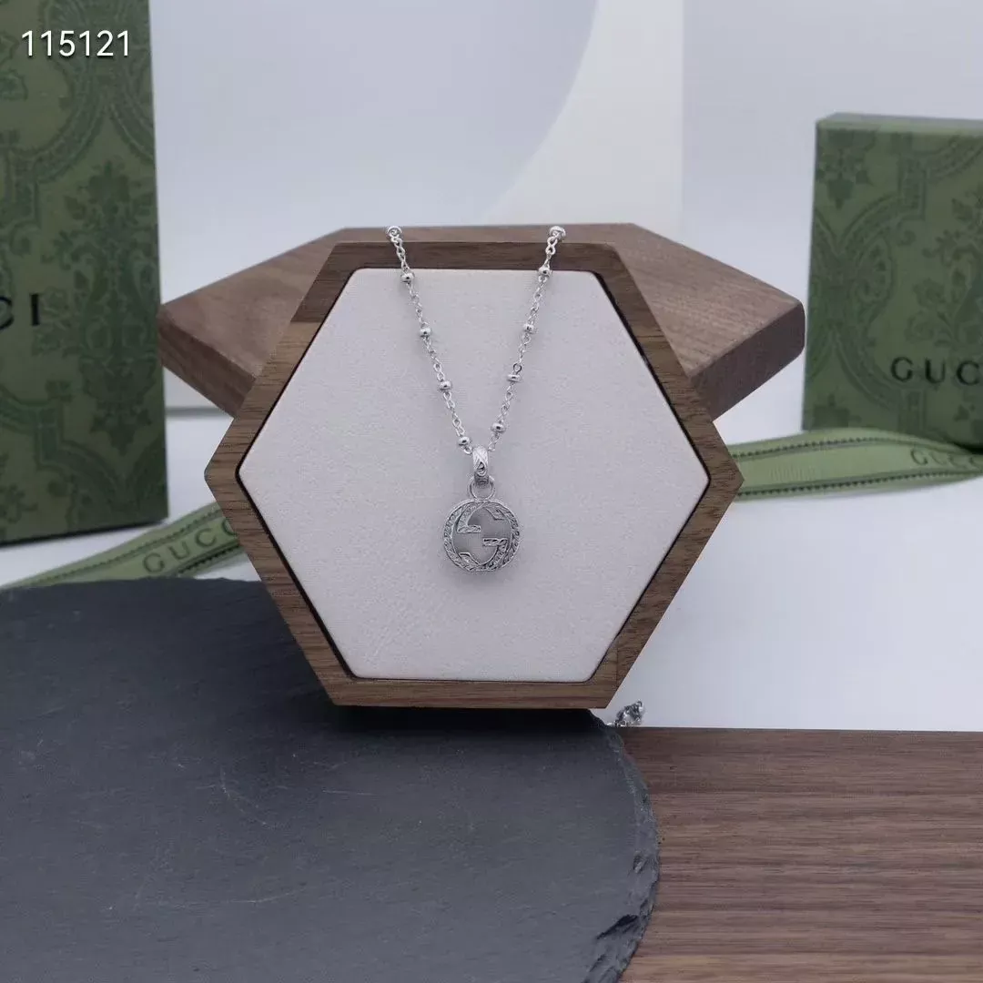 구찌 인터로킹 더블 G 펜던트 목걸이 상세 이미지 2