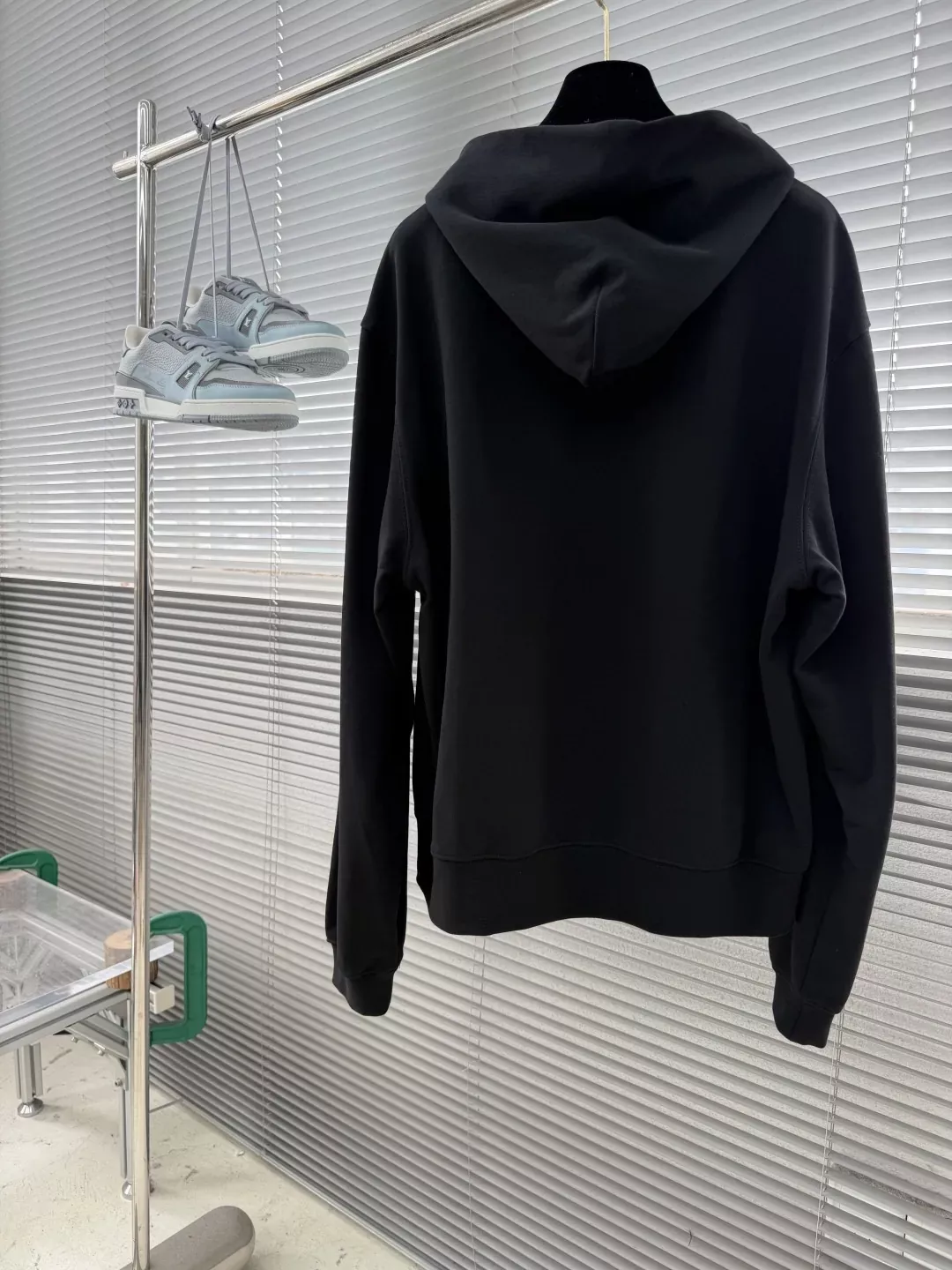 구찌 로고 테이프 루즈핏 남녀공용 후드 티셔츠 상세 이미지 3