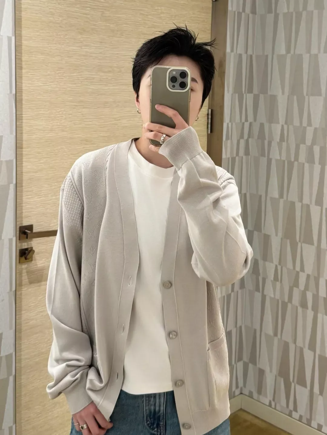 루이비통 모노그램 실크 코튼 긴소매 가디건 상세 이미지 14