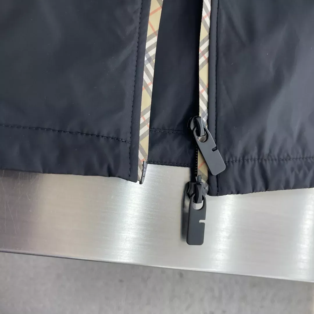 버버리 체크 나일론 후드 남녀공용 후드 재킷 상세 이미지 7