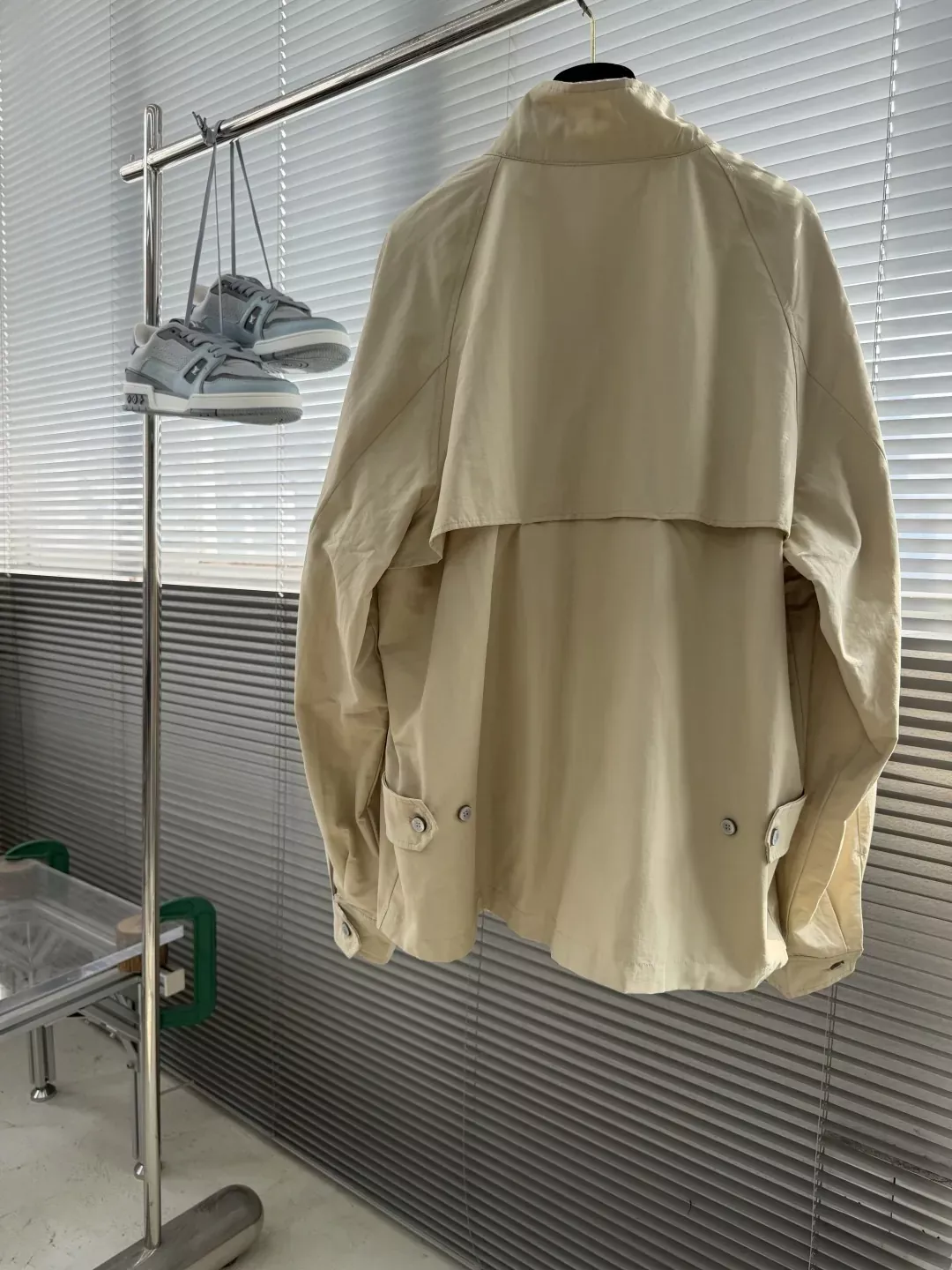 루이비통 모노그램 양면 하이넥 남녀공용 집업 재킷 상세 이미지 11