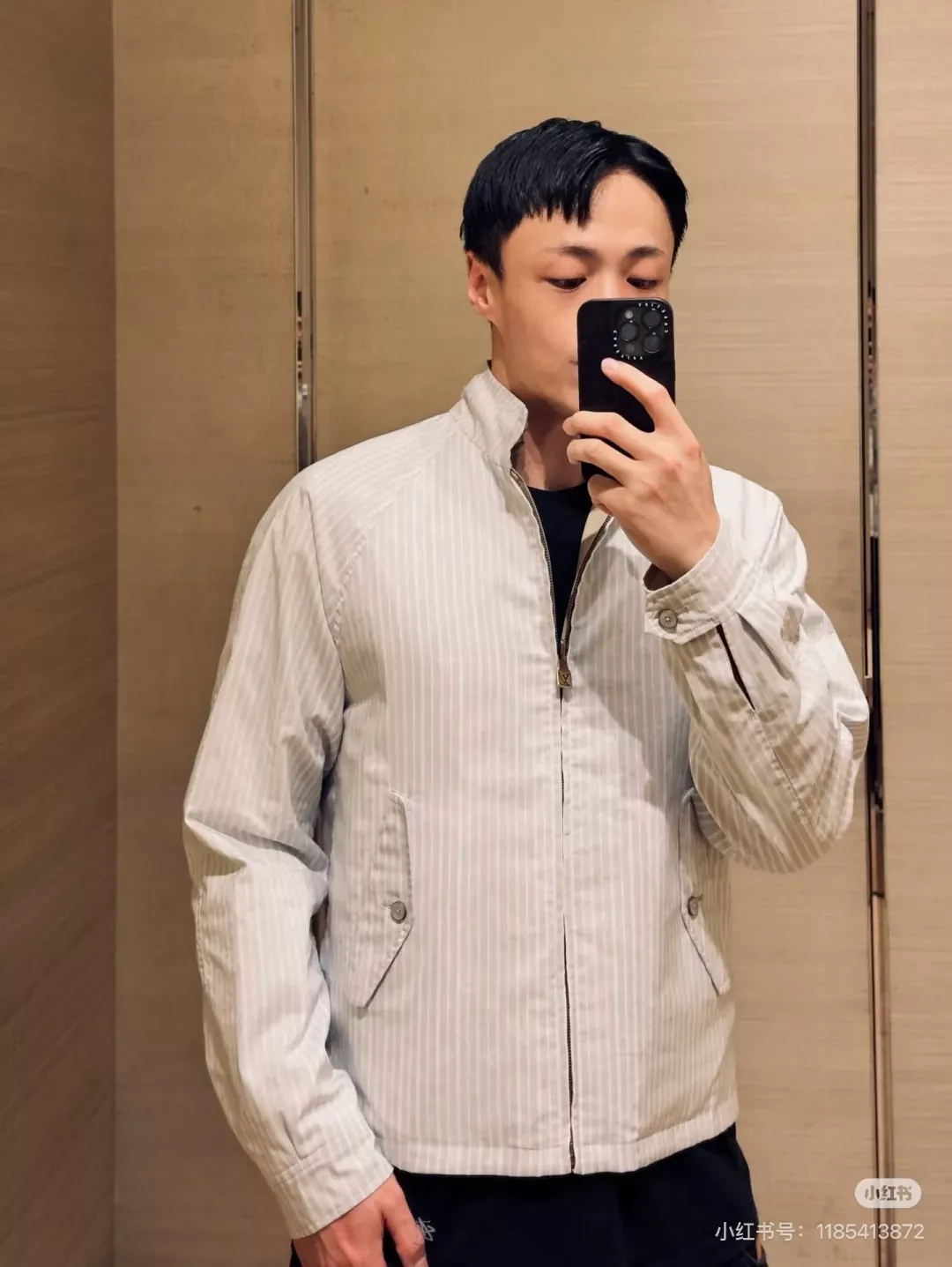 루이비통 모노그램 양면 하이넥 남녀공용 집업 재킷 상세 이미지 20