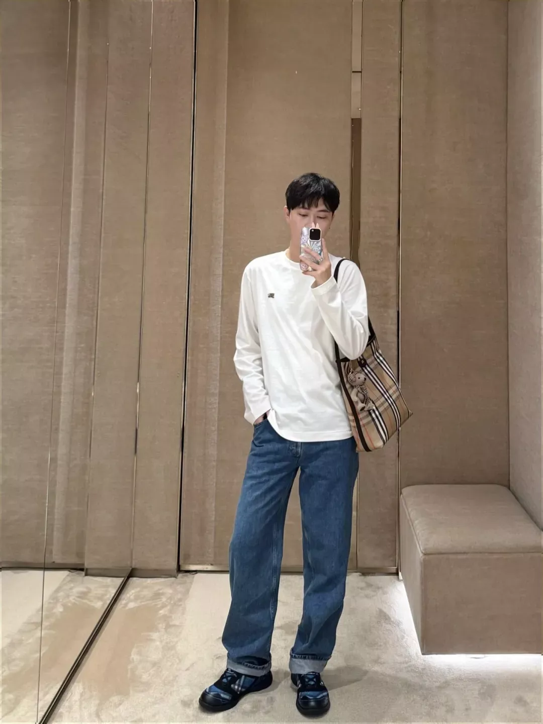 버버리 전마 로고 코튼 남녀공용 긴소매 티셔츠 상세 이미지 20