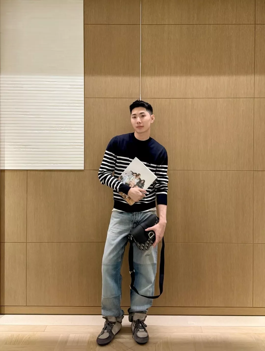 디올 스트라이프 자수 코튼 남녀공용 긴소매 니트 상세 이미지 17