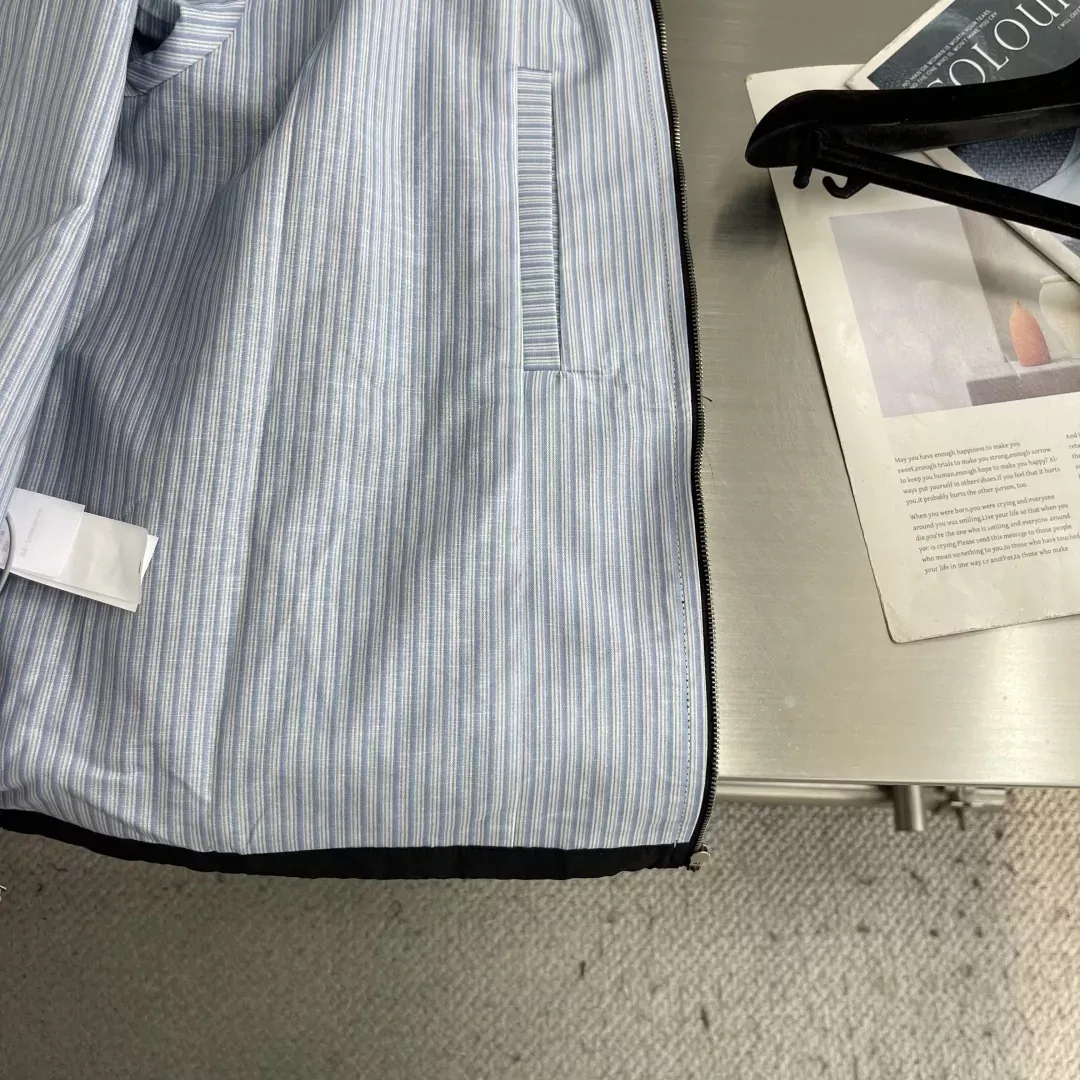 로에베 로고 자수 코튼 혼방 남녀공용 집업 재킷 상세 이미지 8