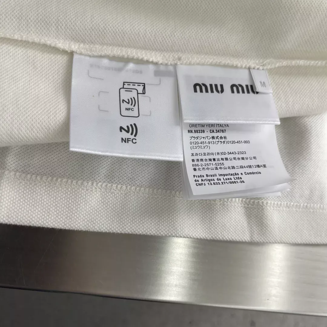 미우미우 자수 로고 긴소매 남녀공용 긴소매 티셔츠 상세 이미지 7