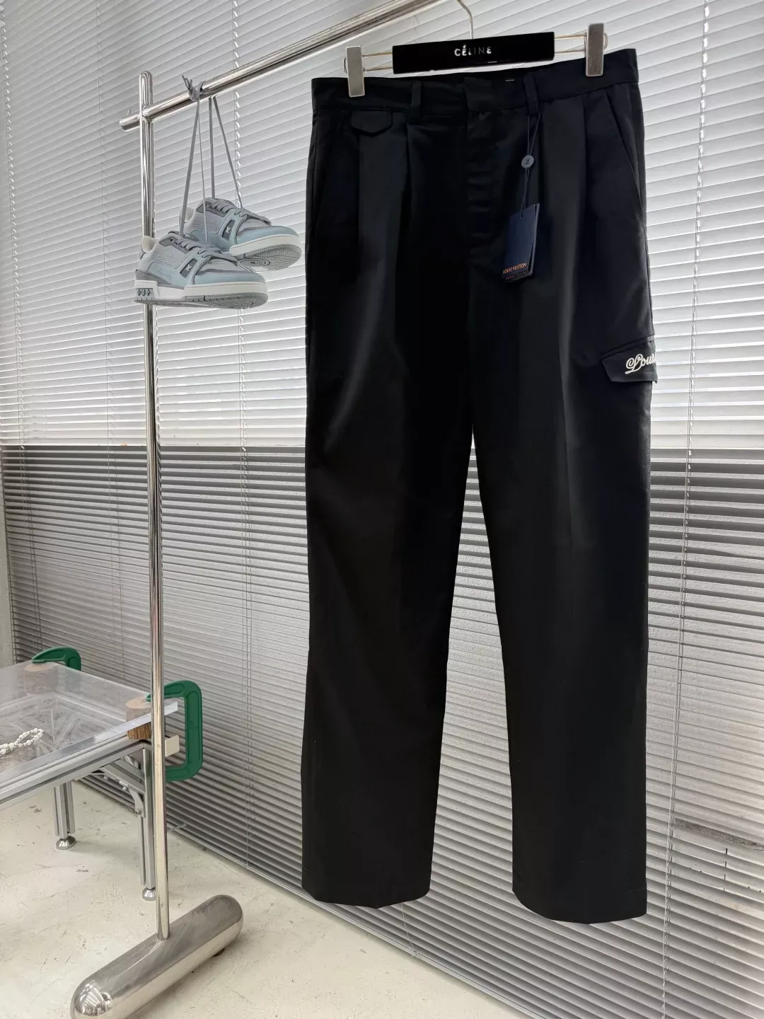 루이비통 자수 포켓 코튼 남녀공용 캐쥬얼 팬츠 상세 이미지 1