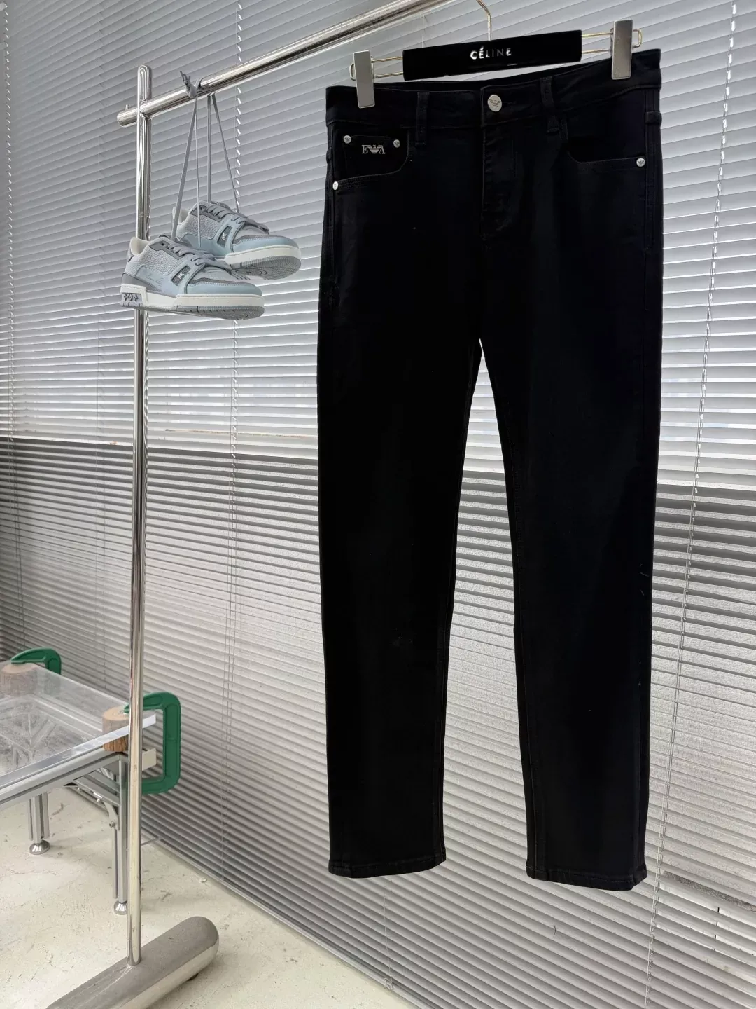 아르마니 스트레이트 핏 남녀공용 데님 팬츠 상세 이미지 1