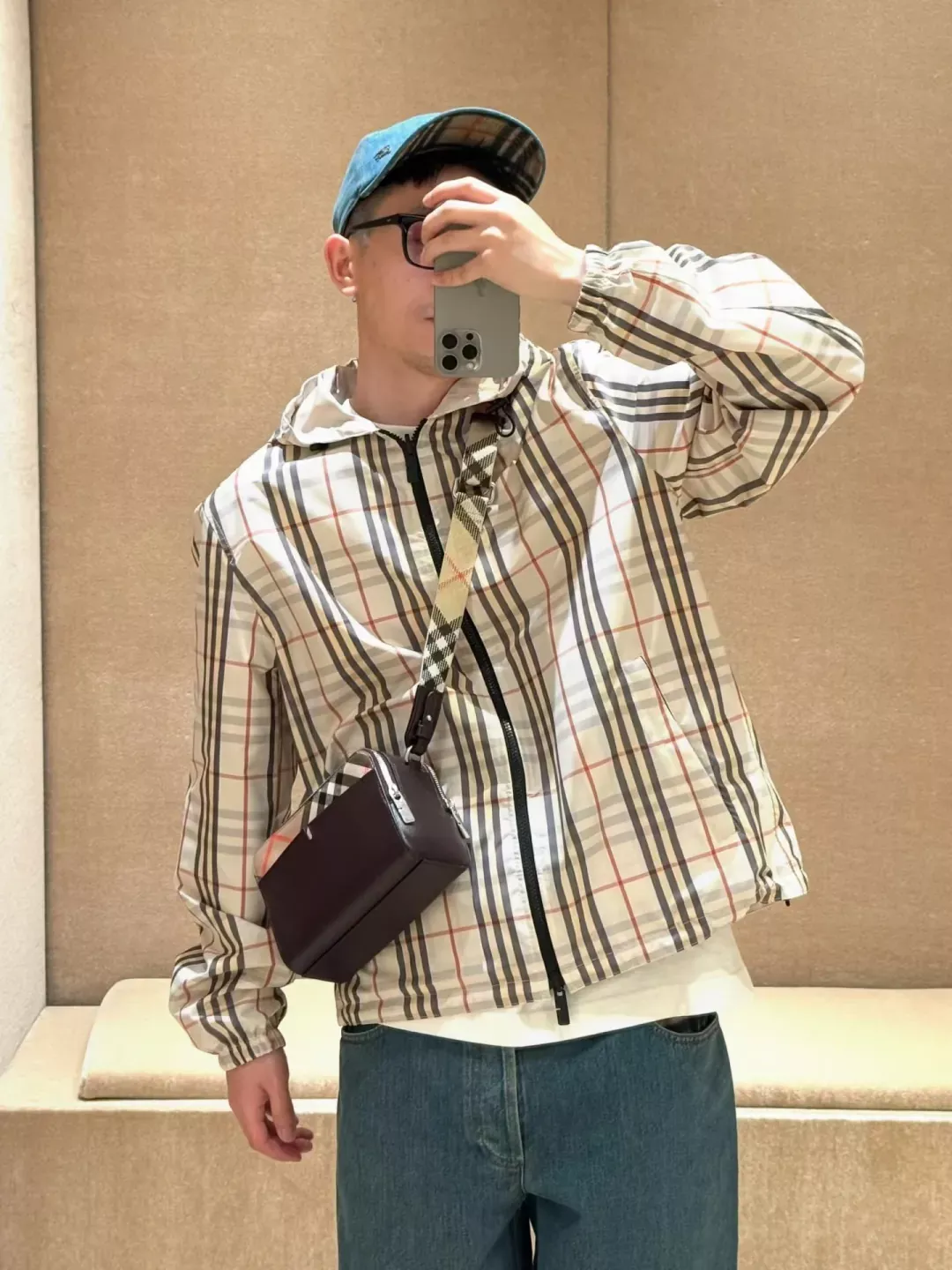 버버리 양면 체크 후드 남녀공용 후드 재킷 상세 이미지 26