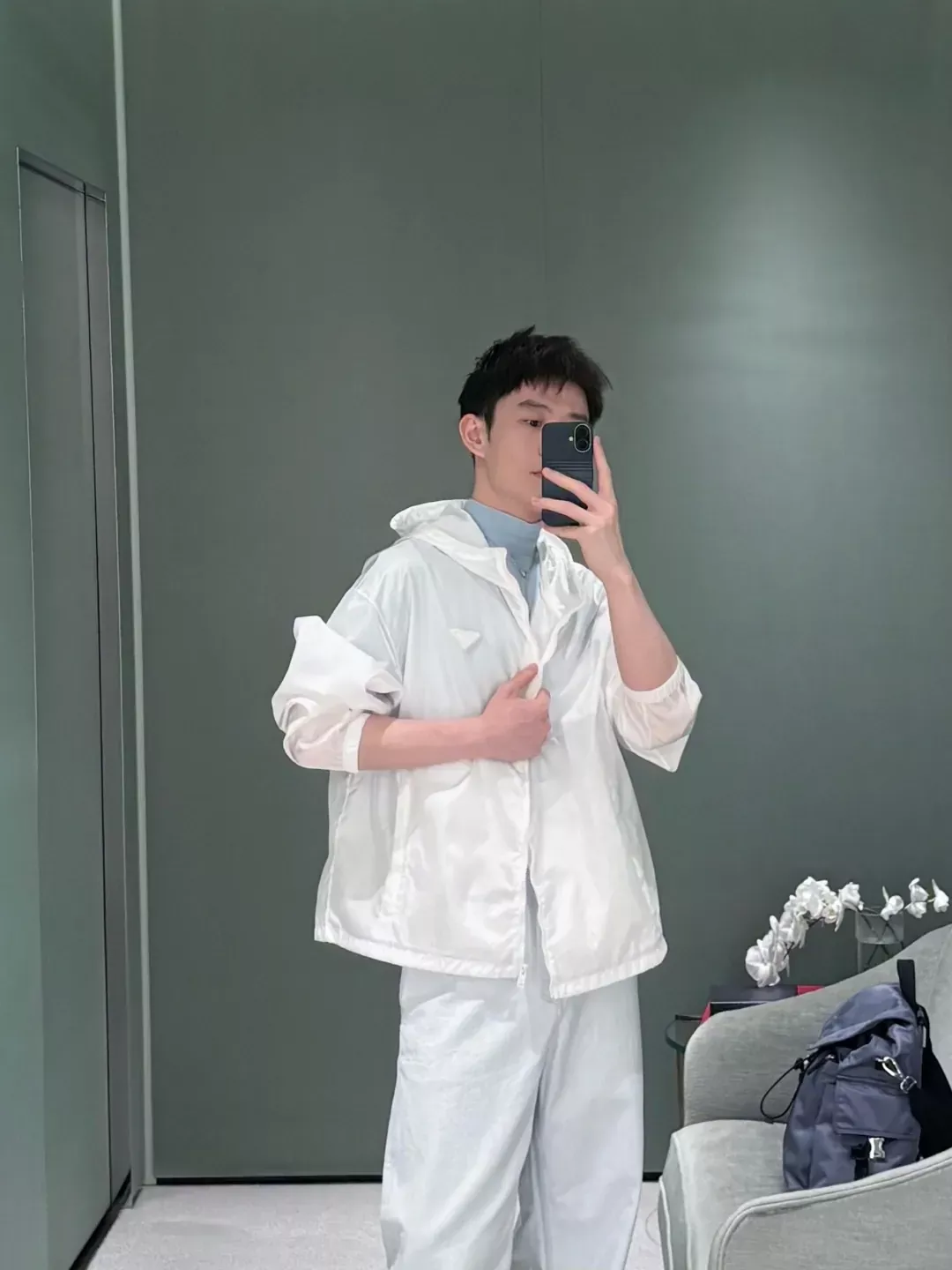 프라다 고밀도 나일론 후드 남녀공용 후드 재킷 상세 이미지 23