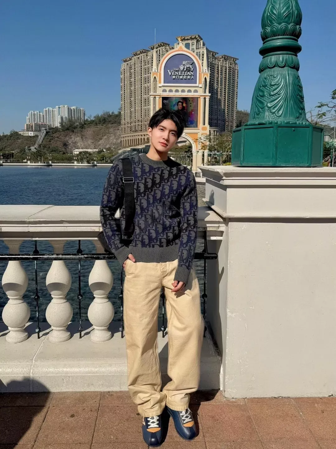 디올 그라데이션 자카드 울 남녀공용 긴소매 니트 상세 이미지 22