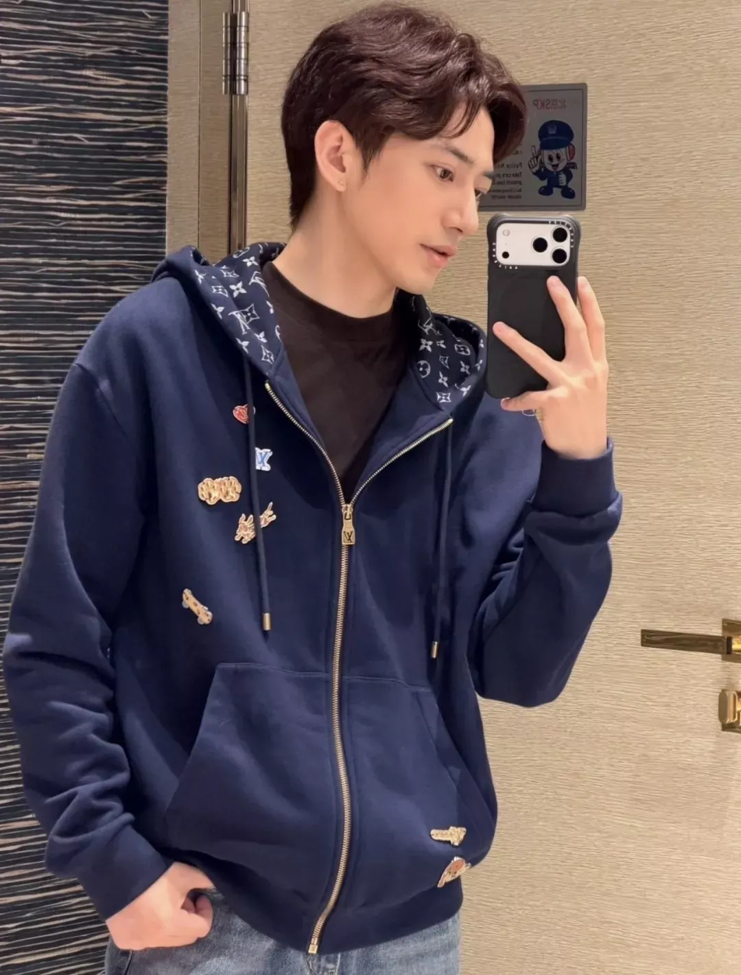 루이비통 컬러 배지 장식 집업 남녀공용 후드 재킷 상세 이미지 22