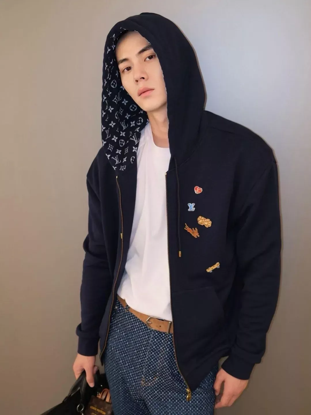 루이비통 컬러 배지 장식 집업 남녀공용 후드 재킷 상세 이미지 26