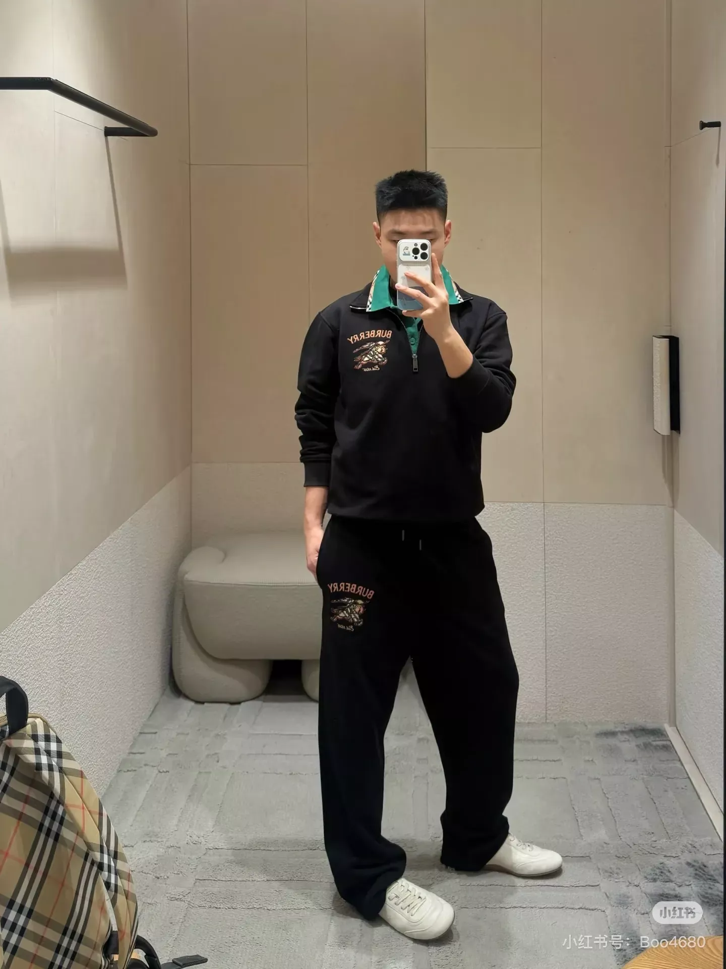 버버리 체크 기사 자수 남녀공용 트레이닝 팬츠 상세 이미지 42