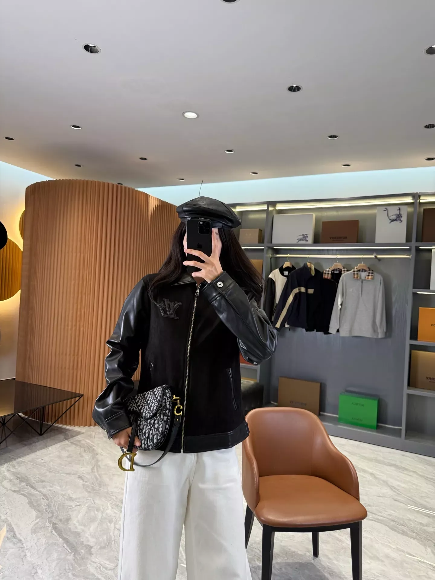 루이비통 스웨이드 배색 숏 가죽 재킷 상세 이미지 48