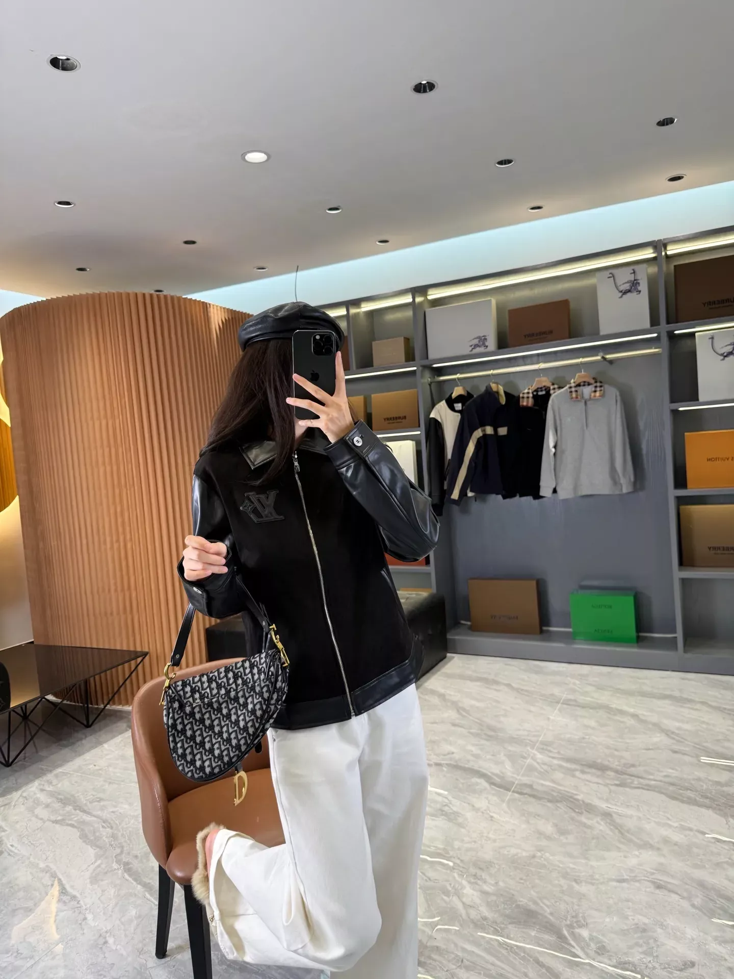 루이비통 스웨이드 배색 숏 가죽 재킷 상세 이미지 52