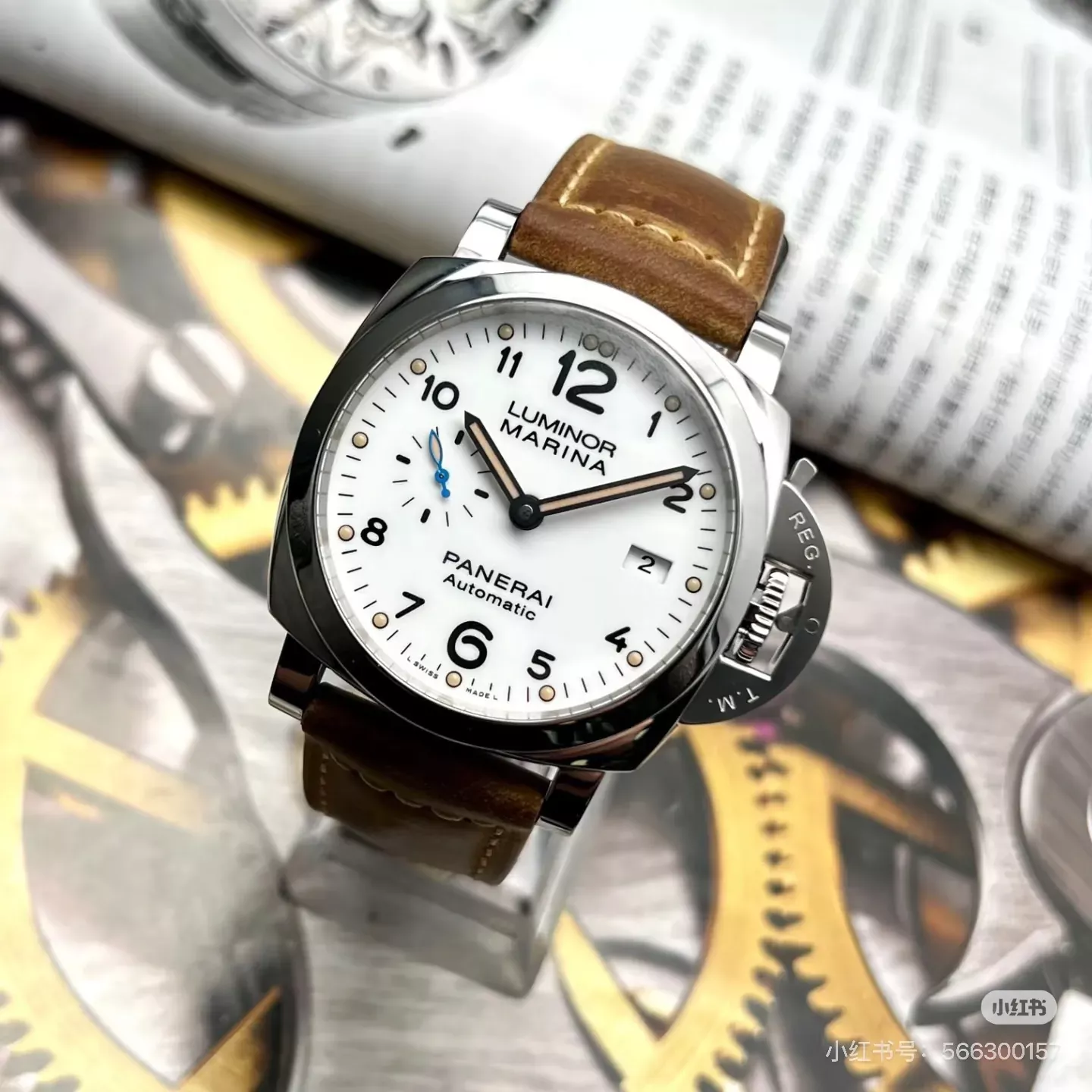 파네라이 루미노르 40mm 남성용 가죽 시계 상세 이미지 11