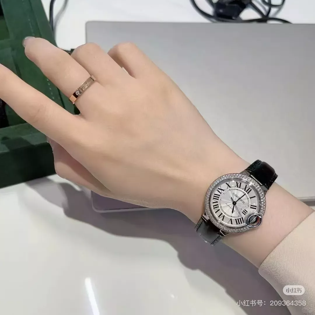 까르띠에 블루 벌룬 36mm 여성용 가죽 시계 상세 이미지 11